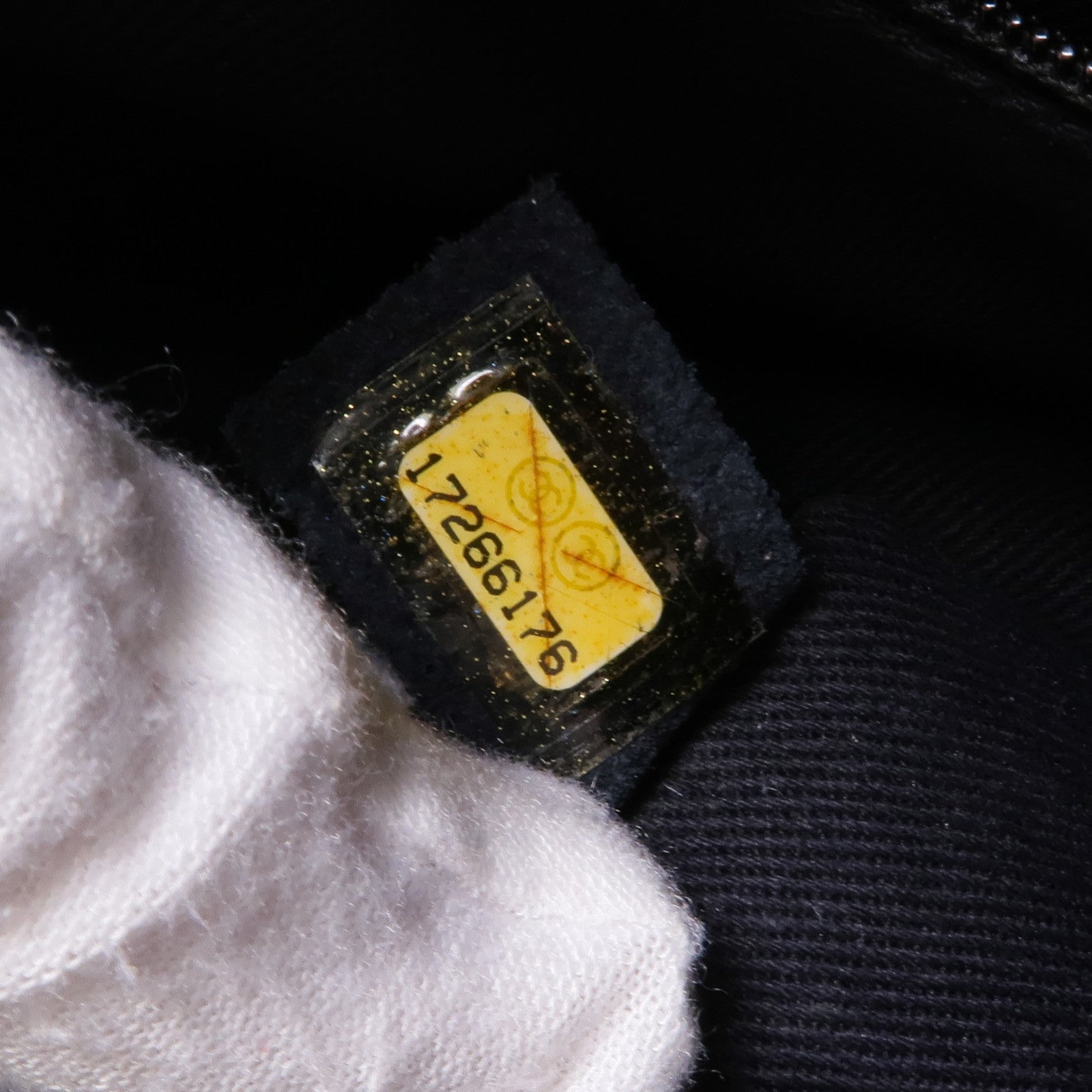 CHANEL 牛皮皮革Shoulder Bag金扣肩背袋