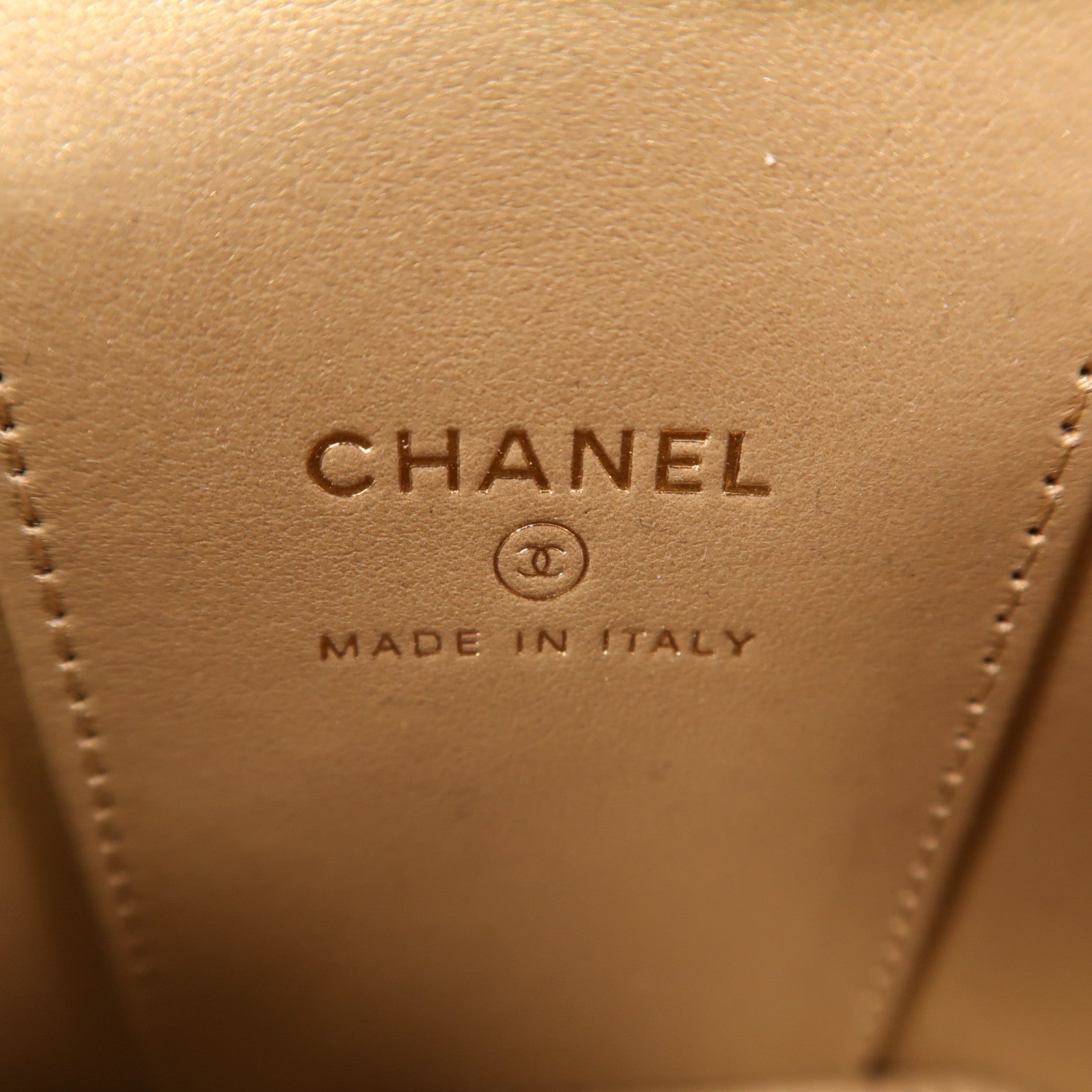 CHANEL 羊皮皮革Mini Vanity Case金扣鏈帶肩背袋