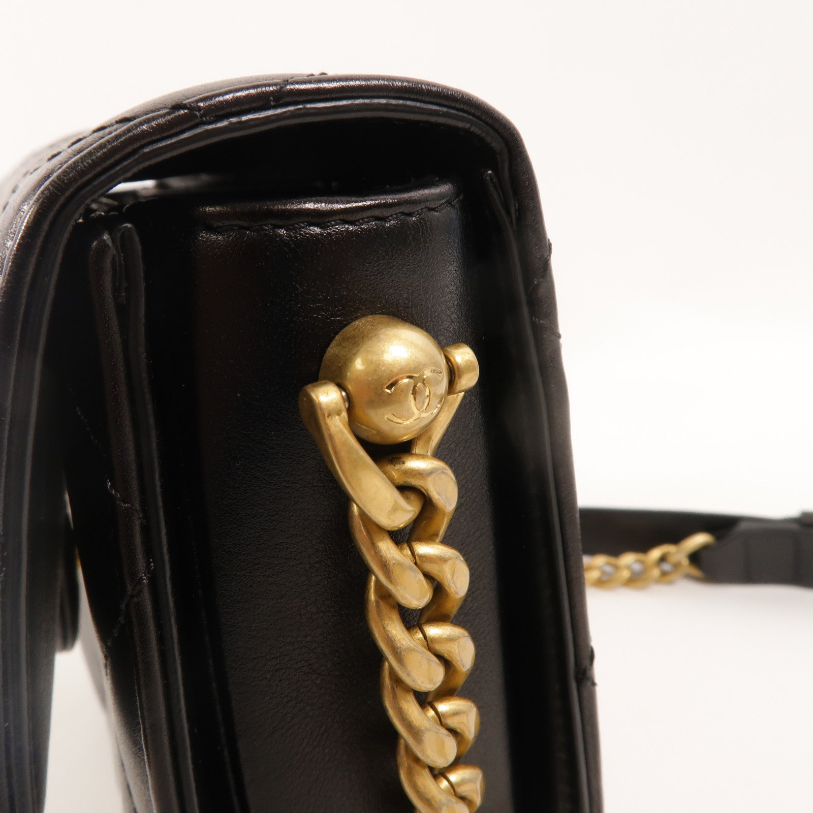CHANEL 牛皮皮革Chain Shoulder鏈帶肩背袋