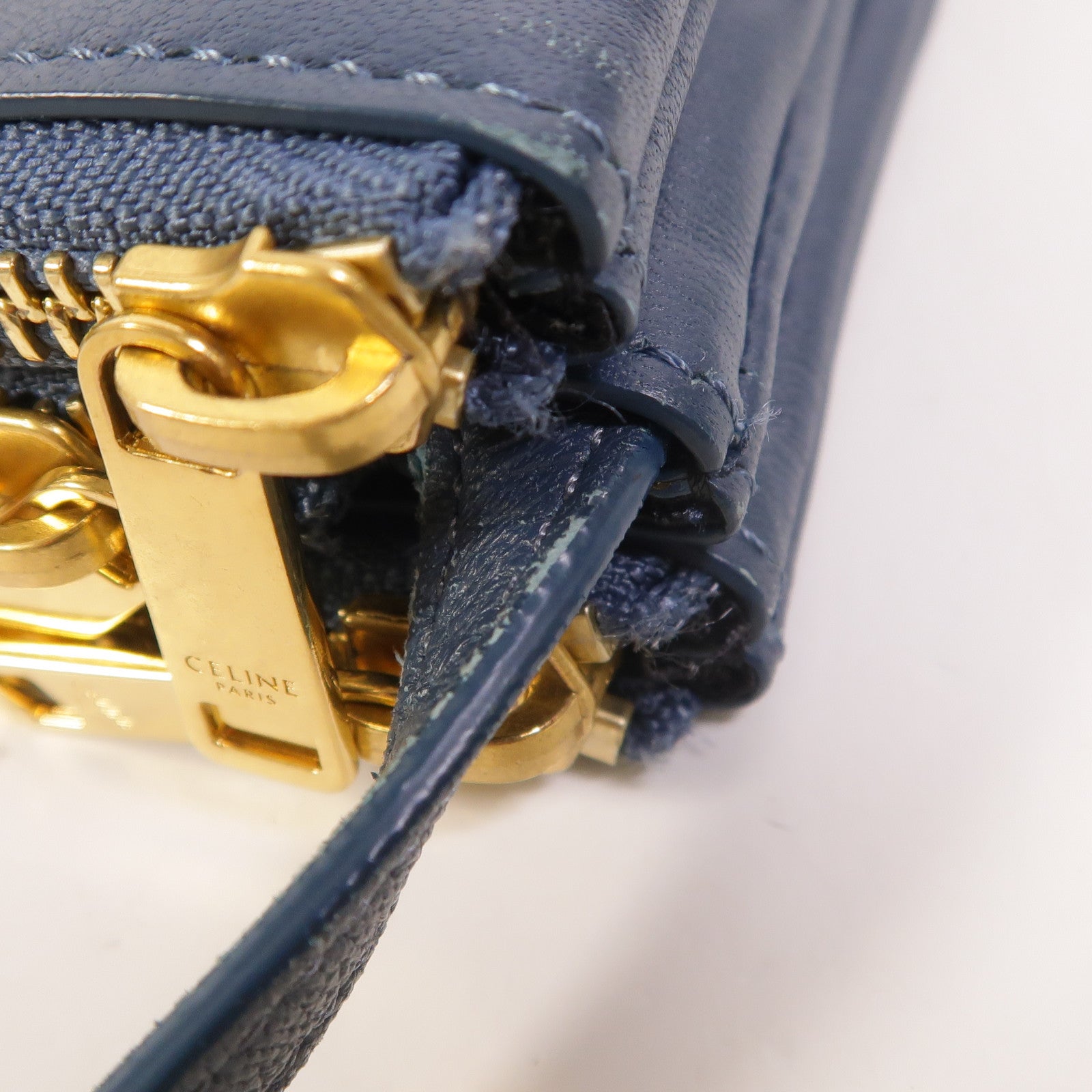 CELINE 羊皮皮革Trio金扣肩背袋