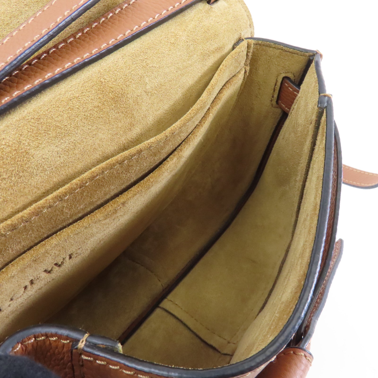 LOEWE 牛皮皮革Mini Gate金扣肩背袋棕色