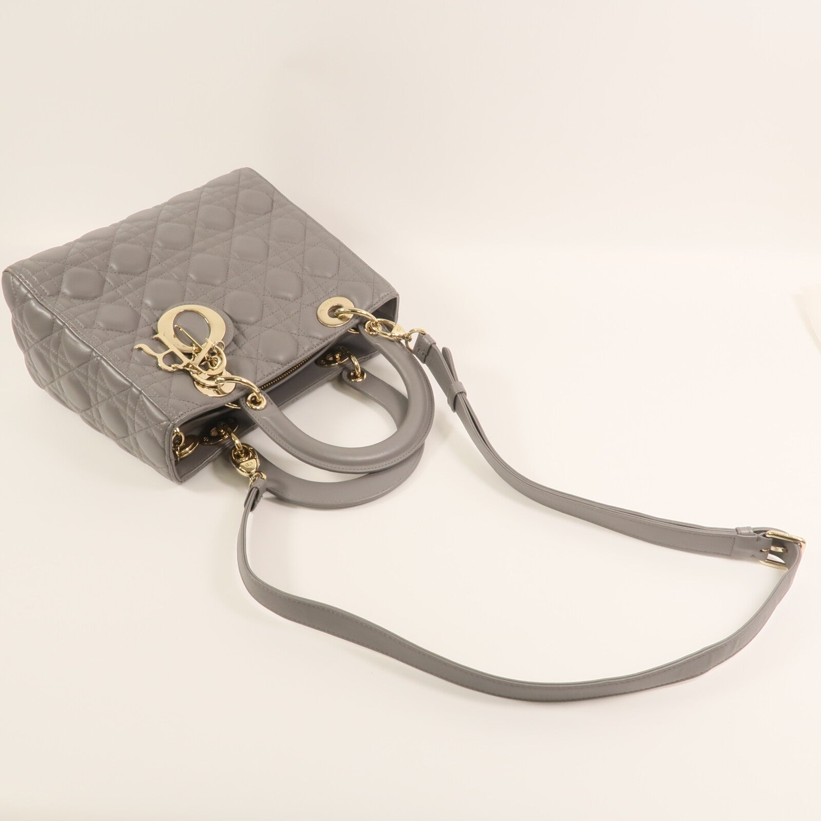 Dior 羊皮皮革Lady Dior Medium金扣手挽肩背兩用袋