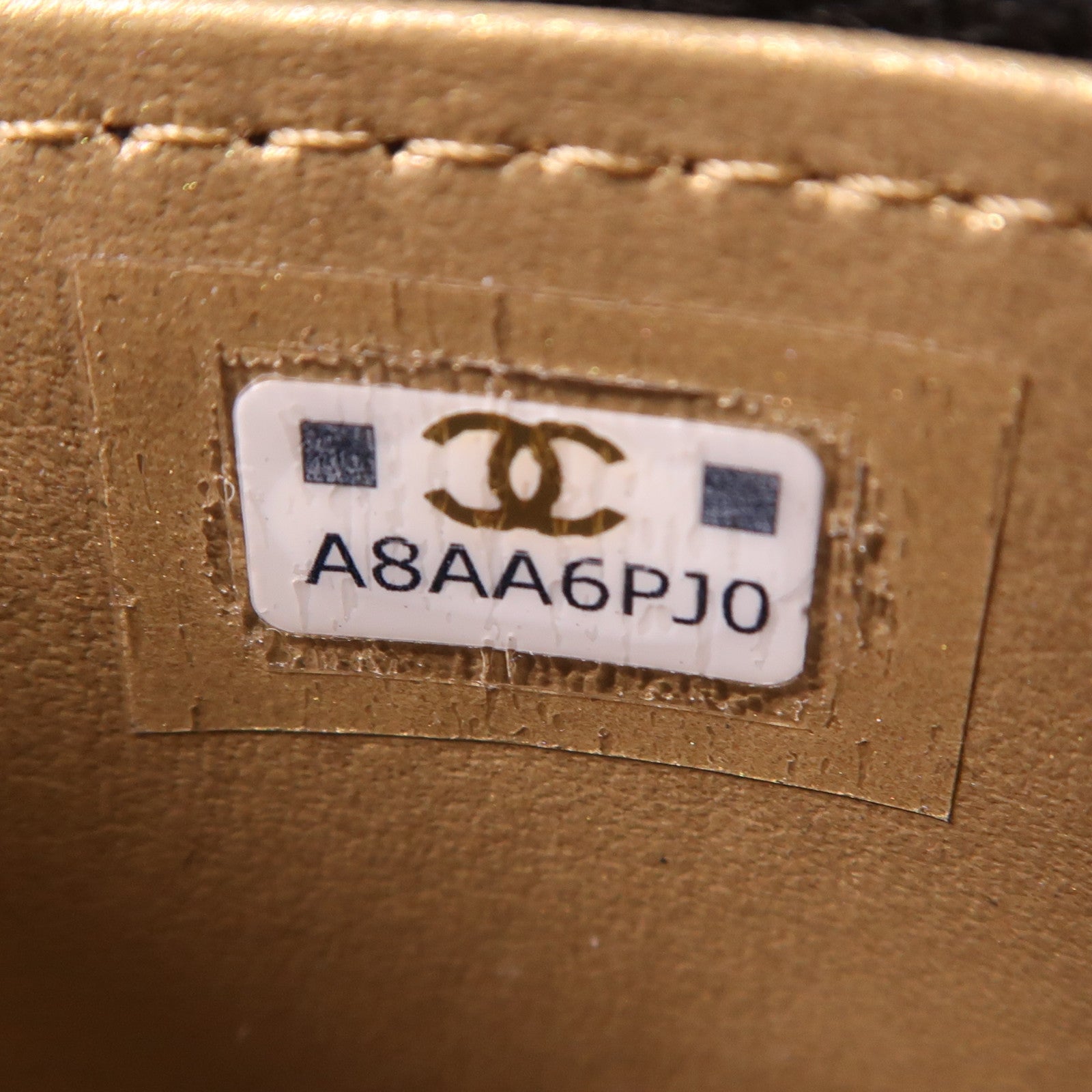 CHANEL 羊皮皮革Mini Vanity Case金扣鏈帶肩背袋