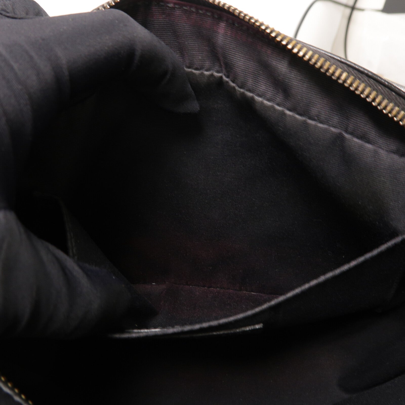YVES SAINT LAURENT 牛皮皮革Lou Camera Bag肩背袋