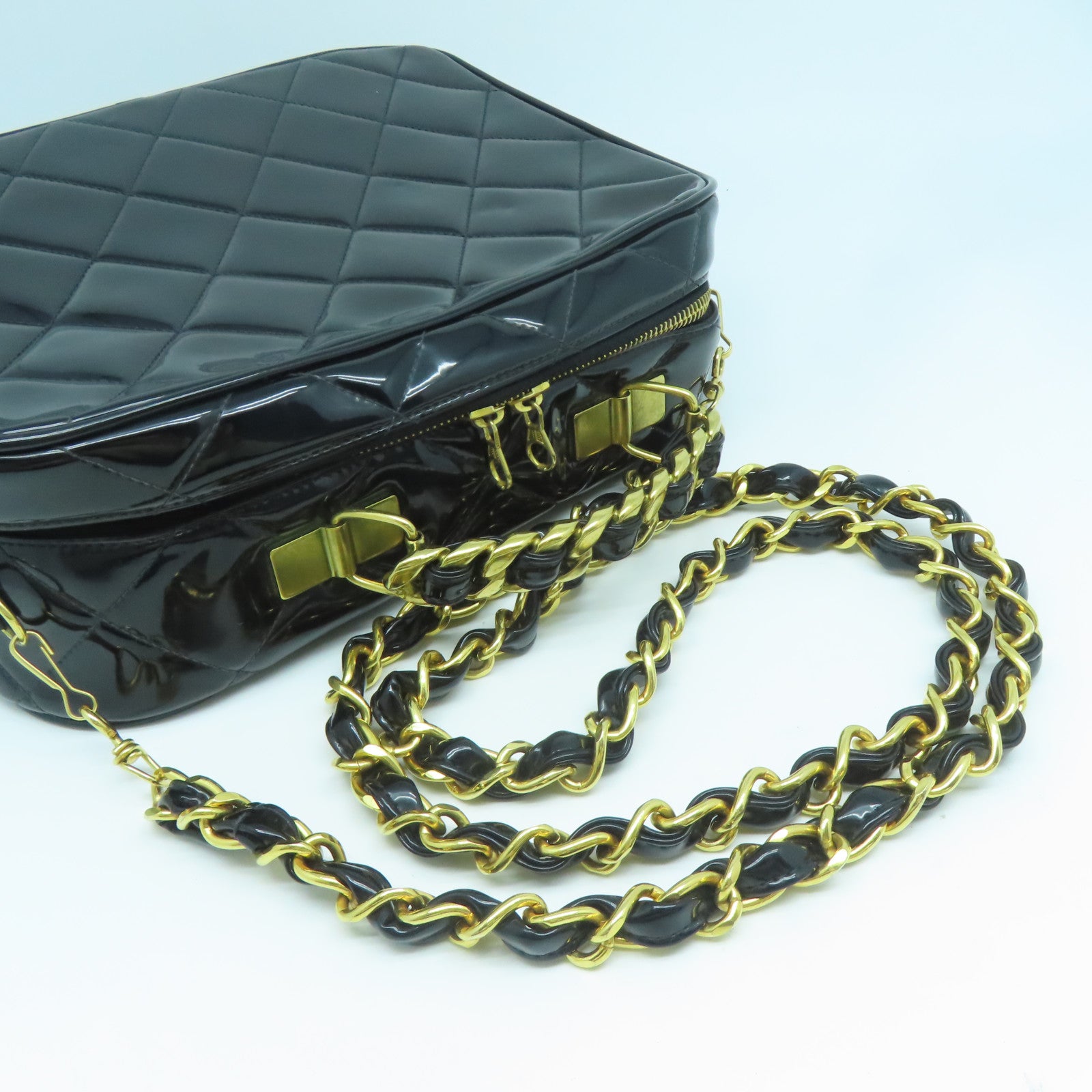 CHANEL 【激減優惠】菱格漆皮皮革Vintage Chain Shoulder金扣手挽肩背兩用袋黑色