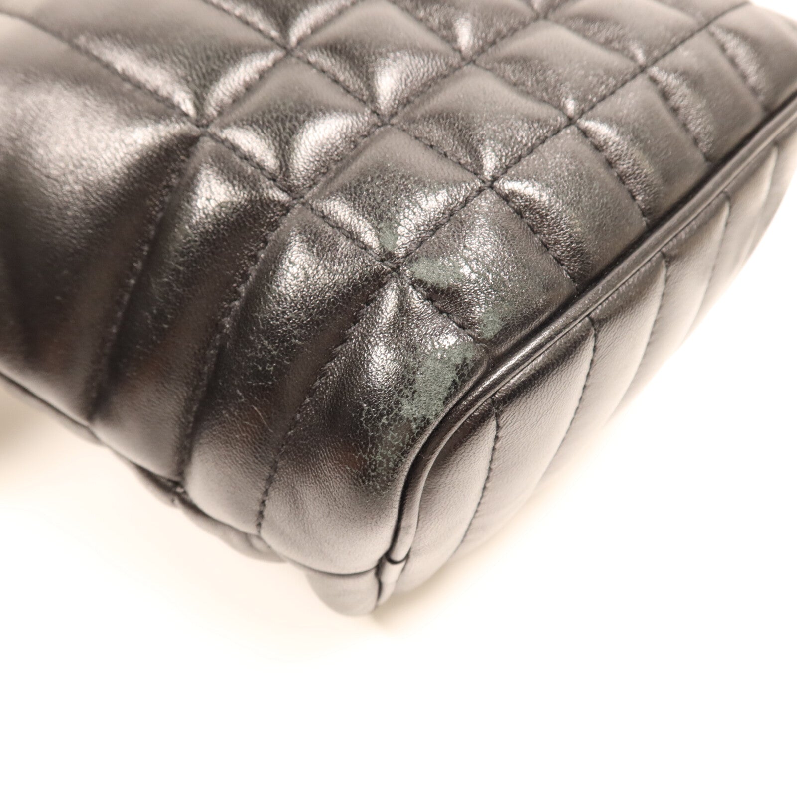 BURBERRY 牛皮皮革Lola Mini Bucket金扣鏈帶肩背袋