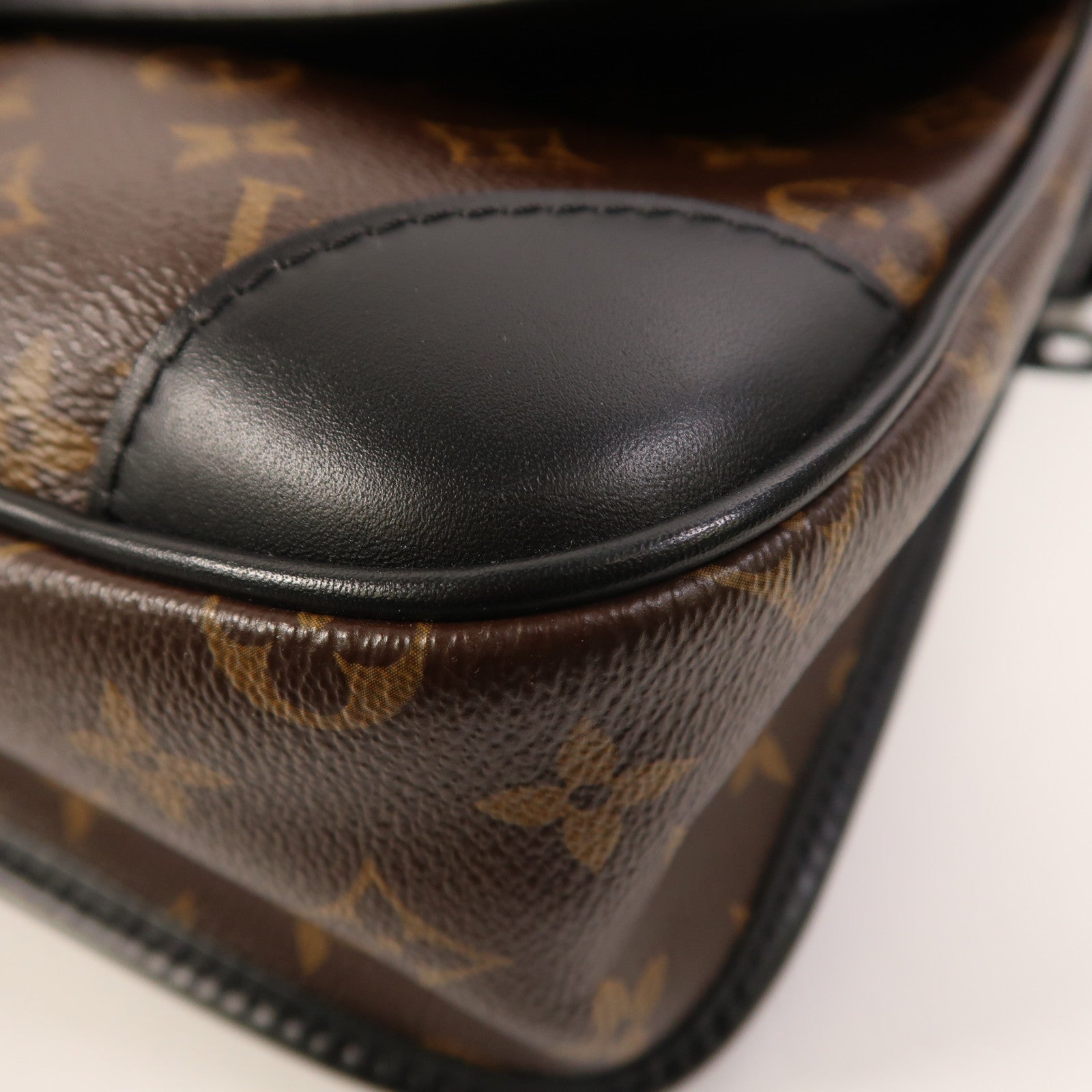 LOUIS VUITTON Monogram Archy MM肩背袋