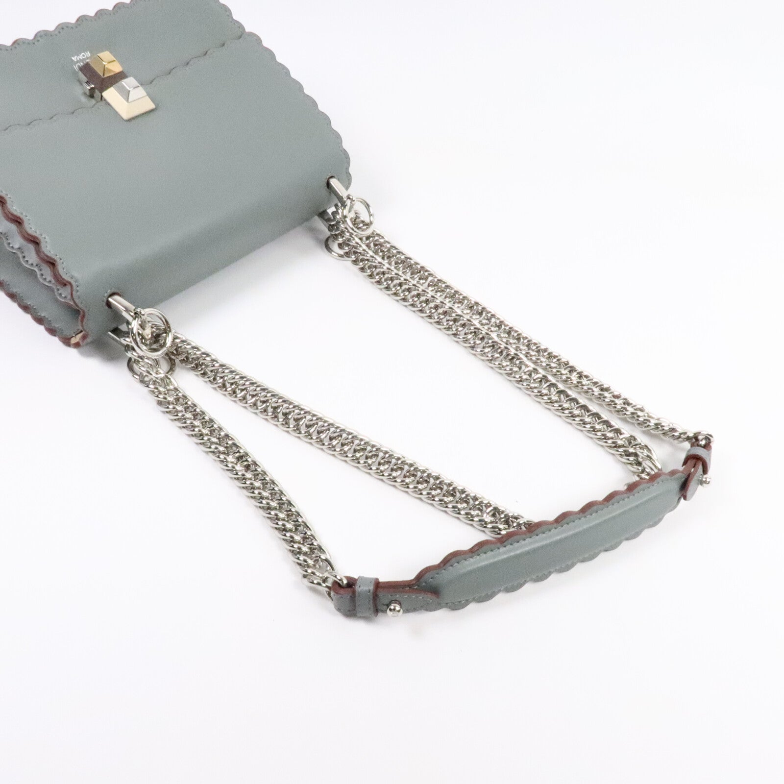 FENDI 牛皮皮革Kan I Small鏈帶肩背袋