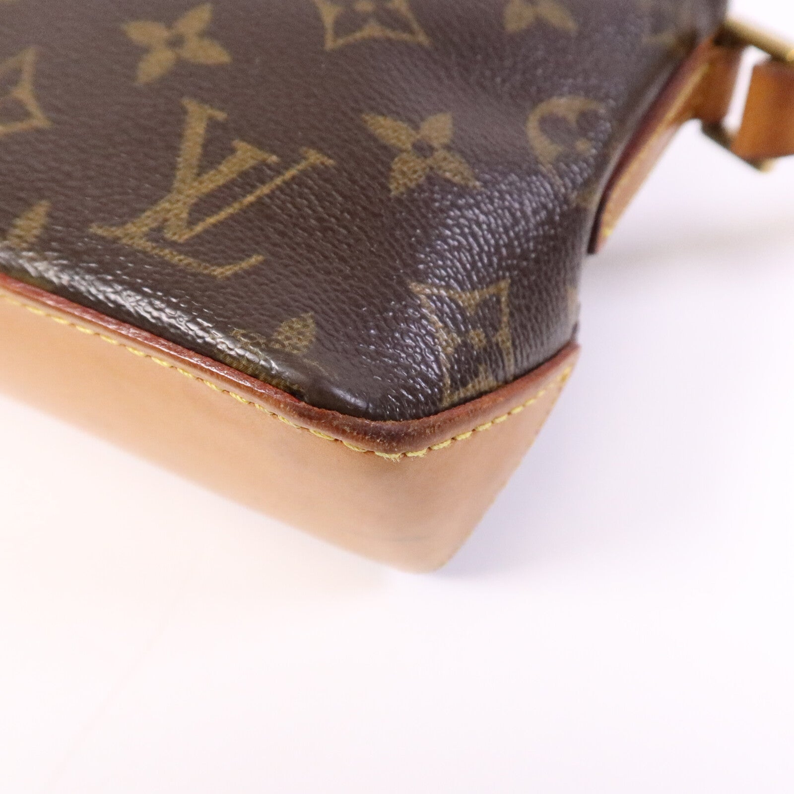 LOUIS VUITTON Monogram Trotteur金扣肩背袋