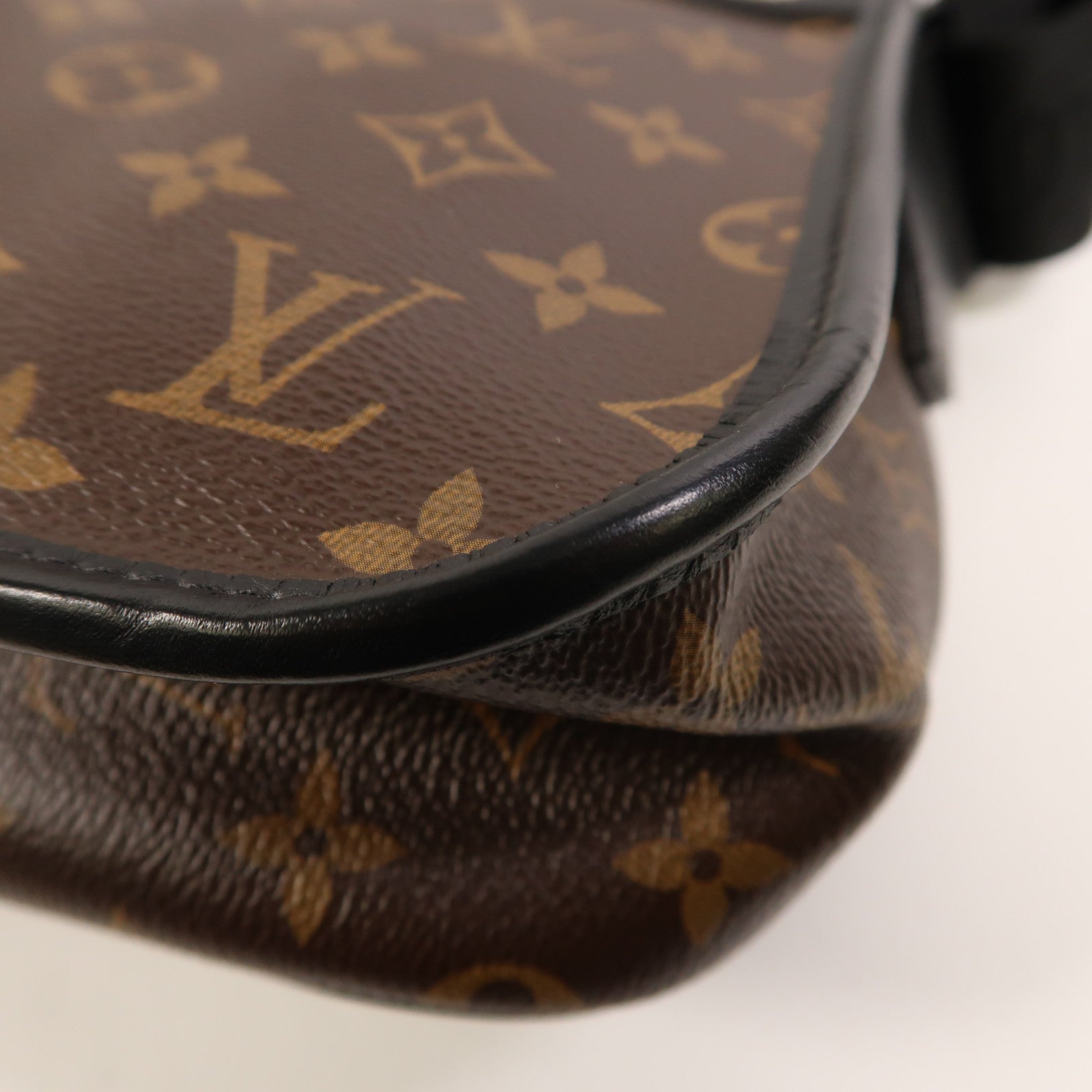 LOUIS VUITTON Monogram Archy MM肩背袋