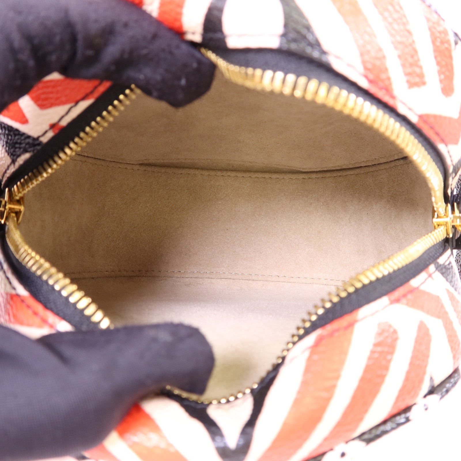 LOUIS VUITTON Monogram Giant Crafty Boite Chapoe Soupe金扣肩背袋