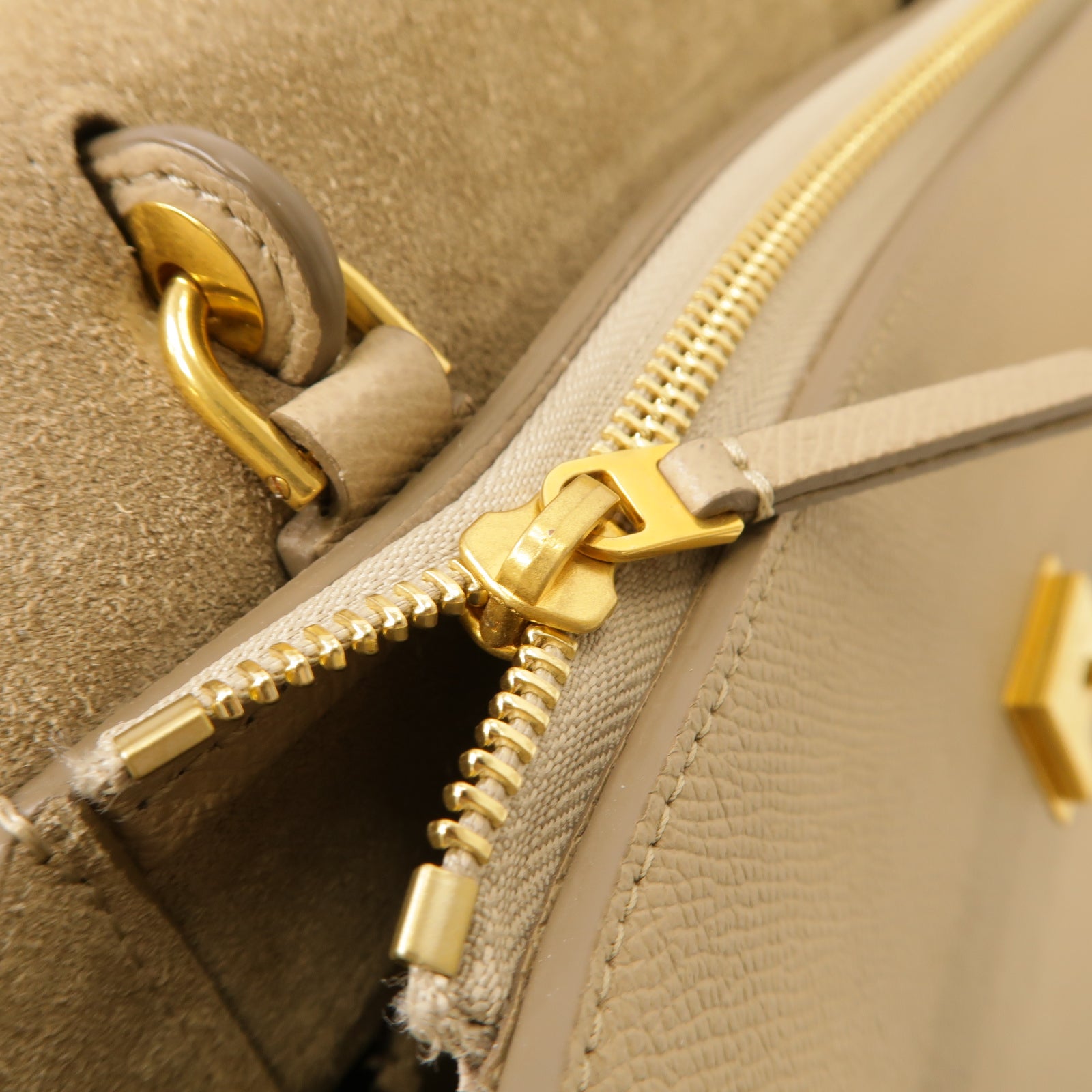 CELINE 牛皮皮革Micro Belt Bag金扣手挽肩背兩用袋米色