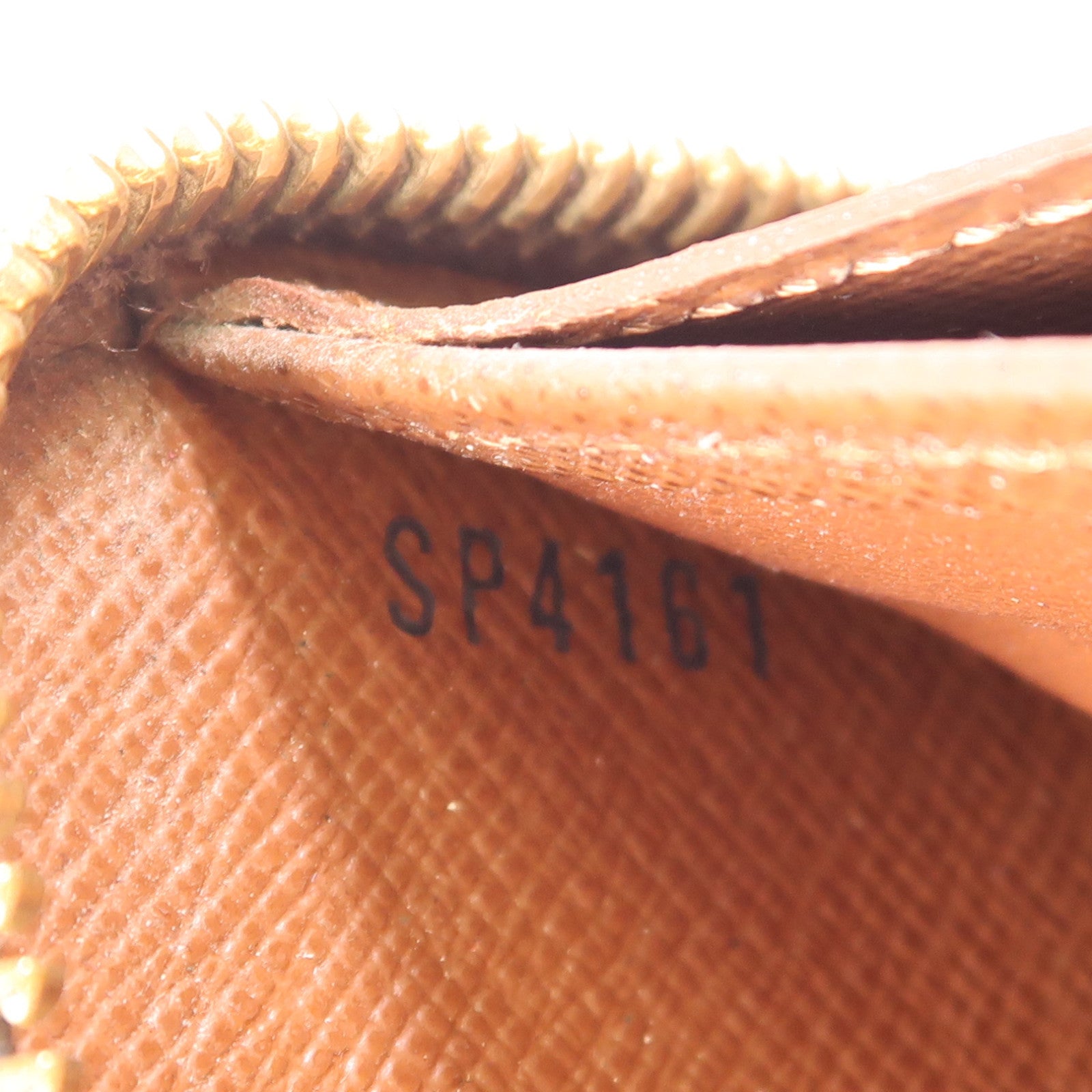 LOUIS VUITTON Monogram Zipper Long Wallet金扣長錢包