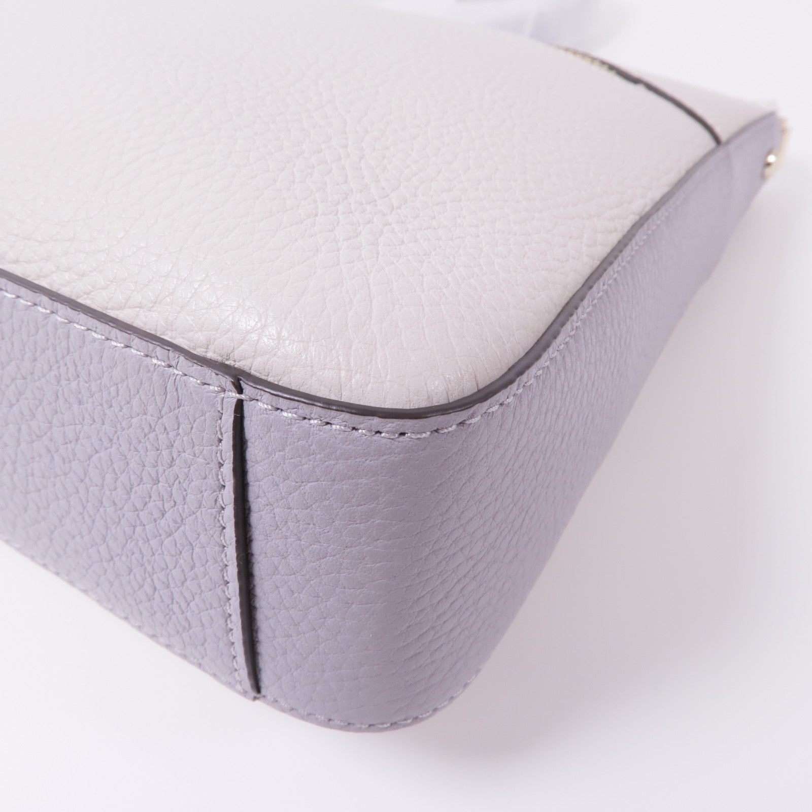 Kate Spade 牛皮皮革Lena Swingpack金扣肩背袋