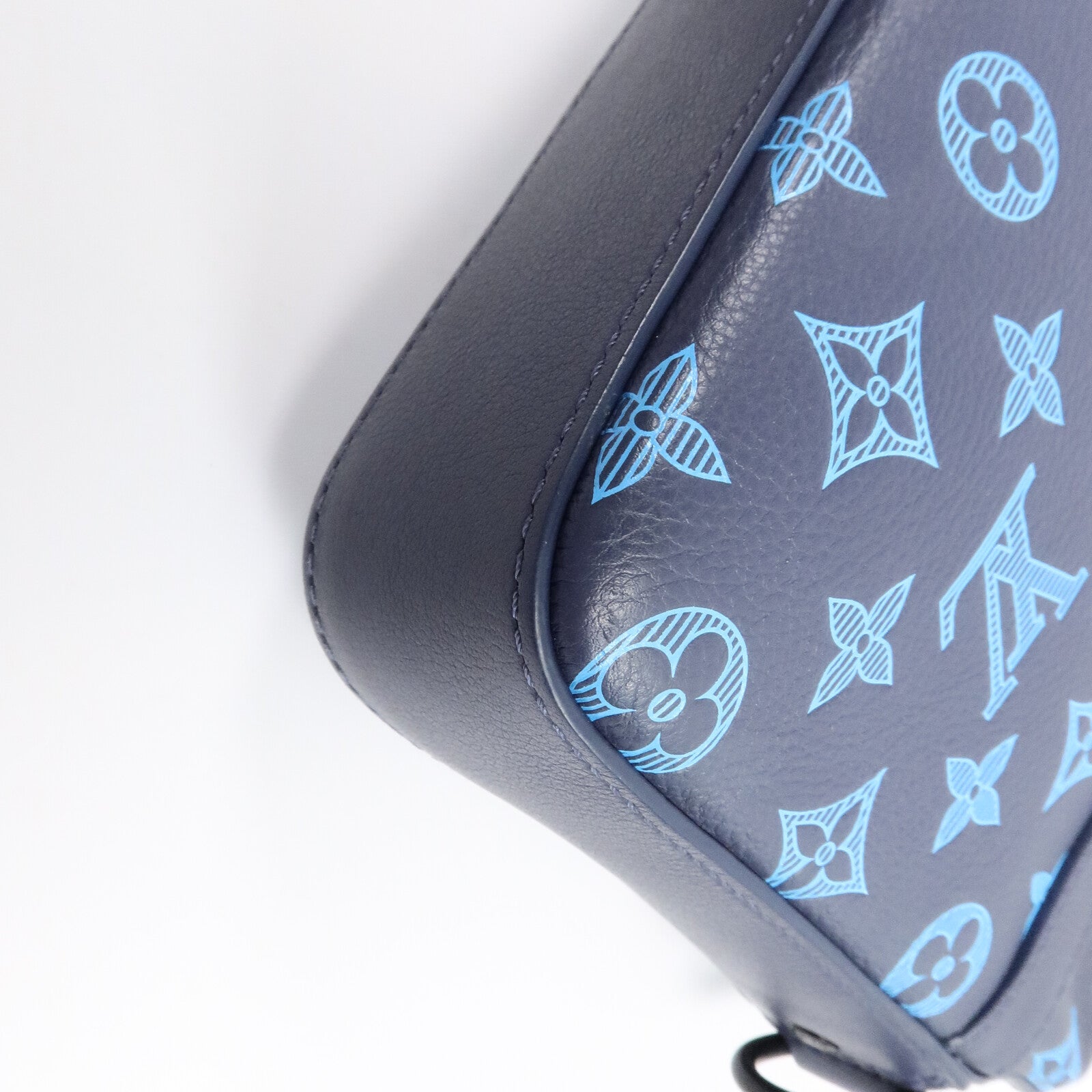 LOUIS VUITTON Monogram Shadow Trio Messenger肩背袋