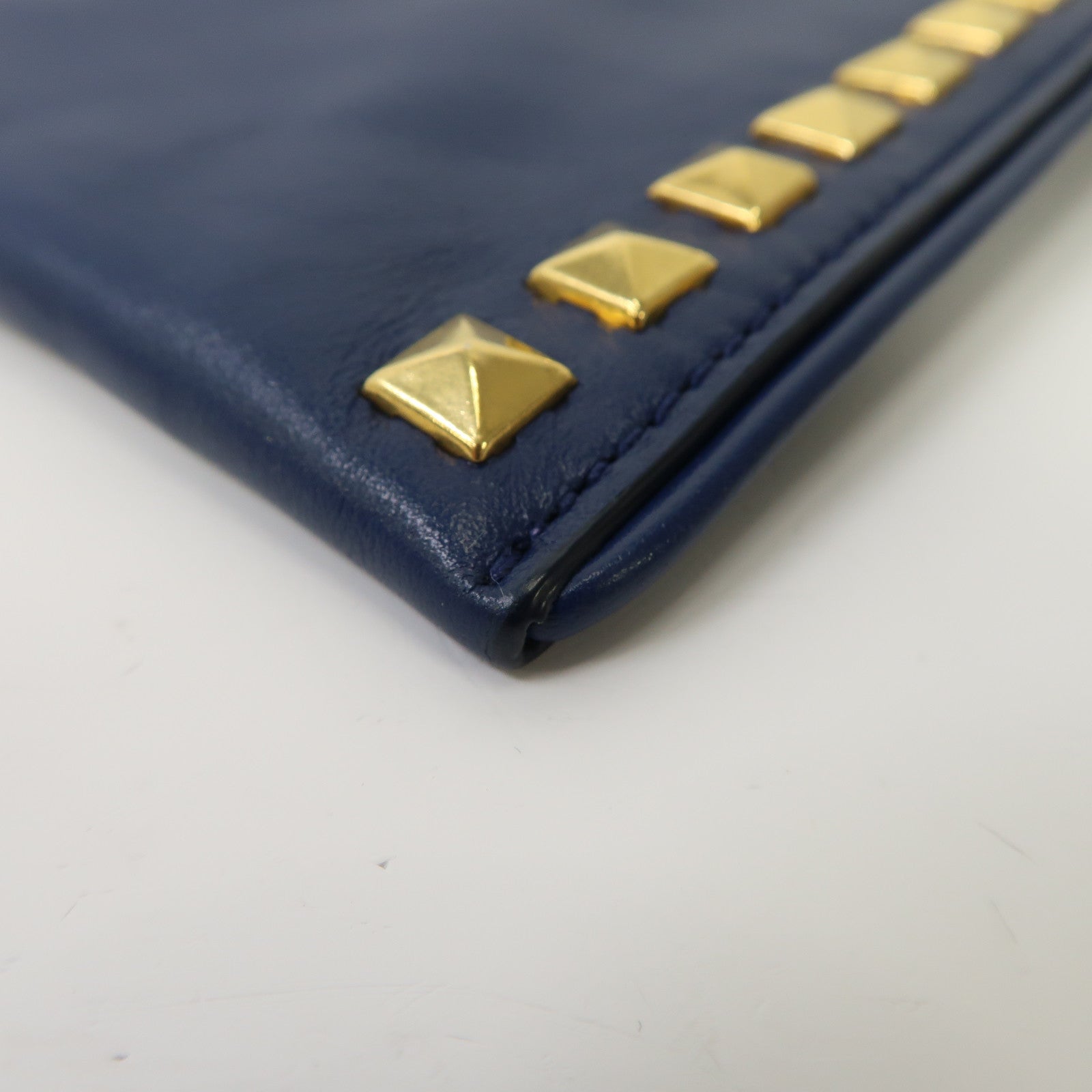 Miu Miu 【激減優惠】牛皮皮革Clutch Bag金扣手拿包藍色