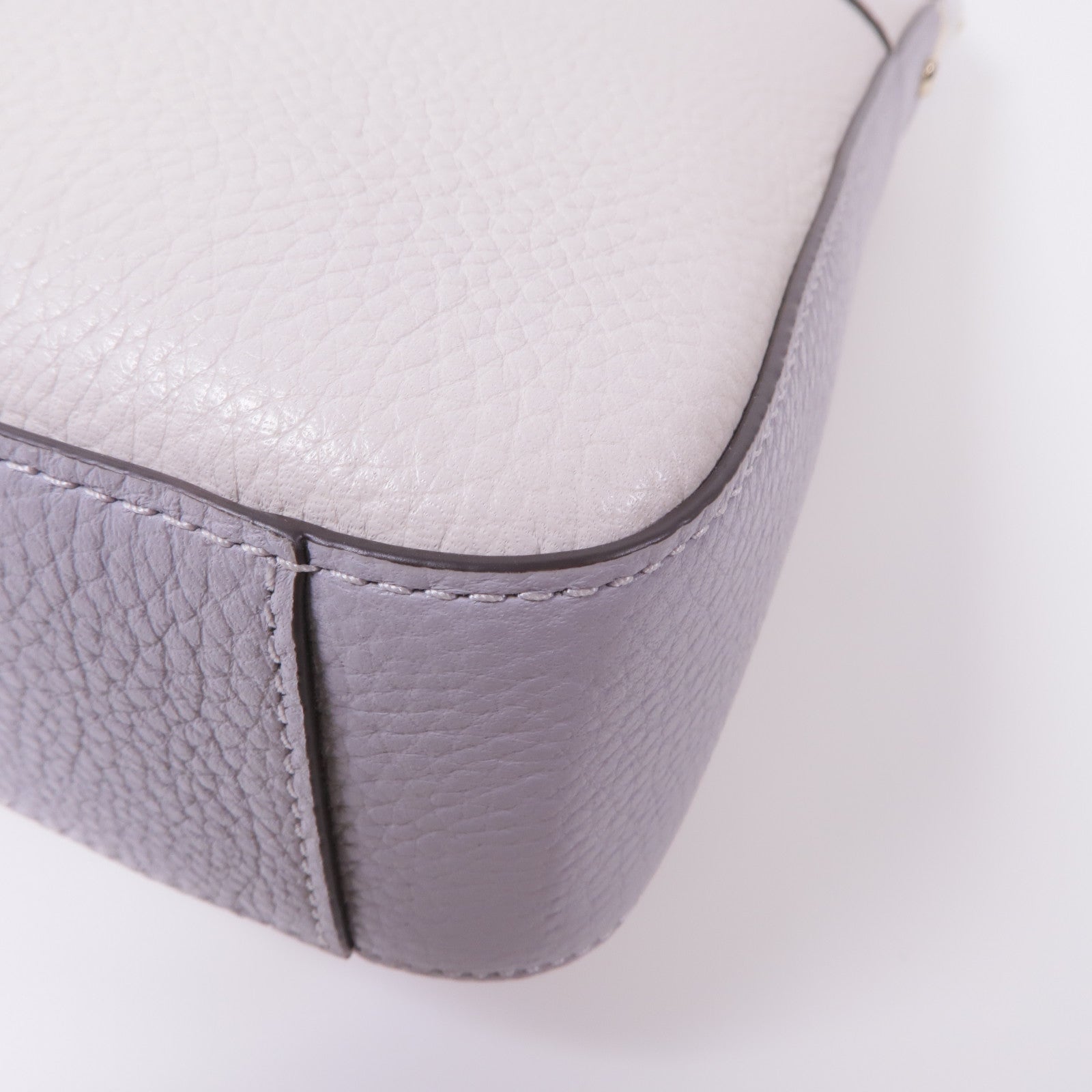 Kate Spade 牛皮皮革Lena Swingpack金扣肩背袋