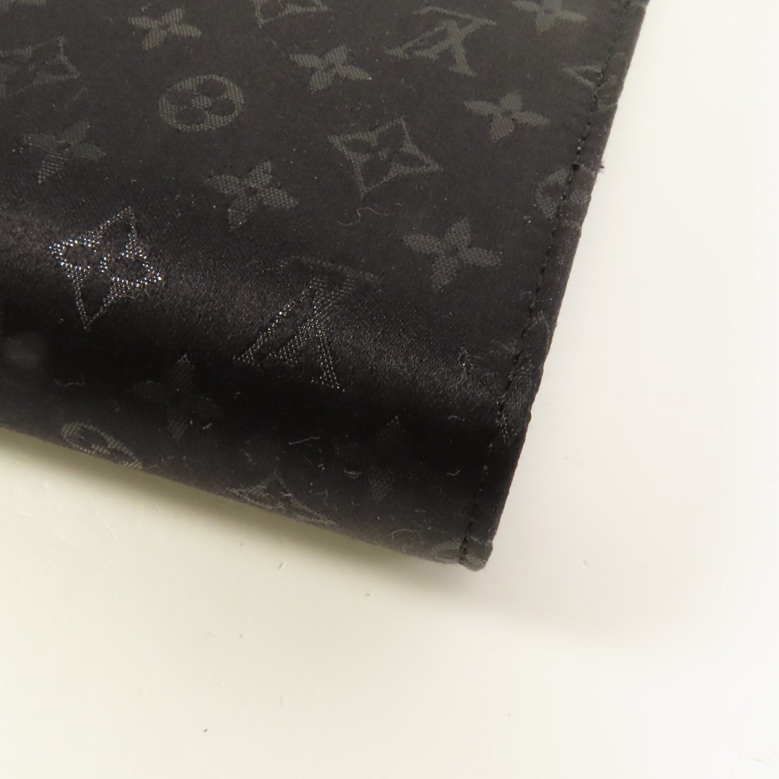LOUIS VUITTON 【激減優惠】Monogram Satin Ange GM銀扣手挽袋