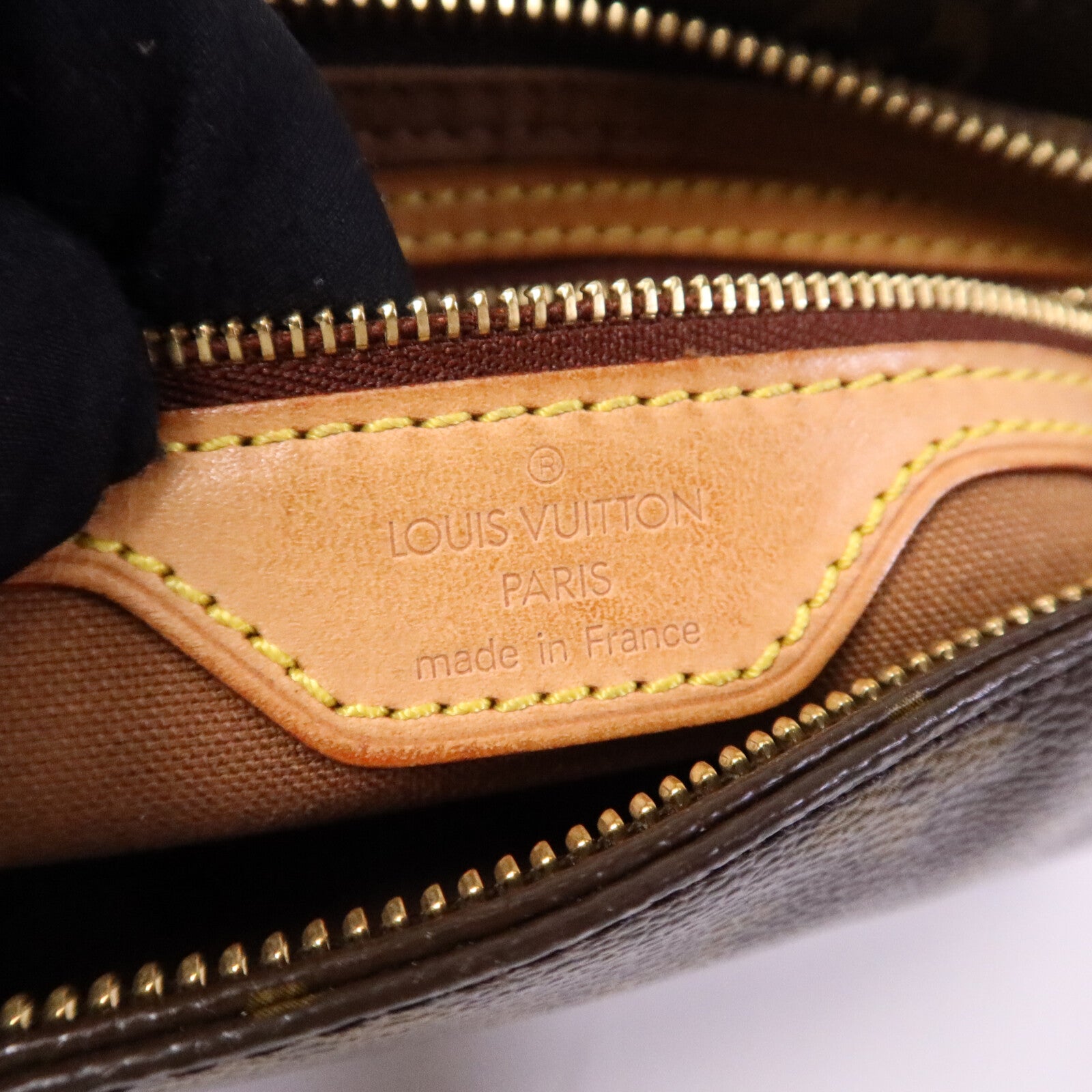 LOUIS VUITTON Monogram Trotteur金扣肩背袋