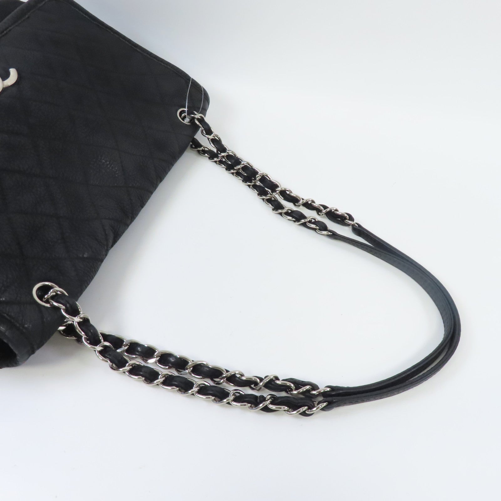 CHANEL 菱格牛皮皮革Chain Shoulder銀扣鏈帶肩背袋黑色