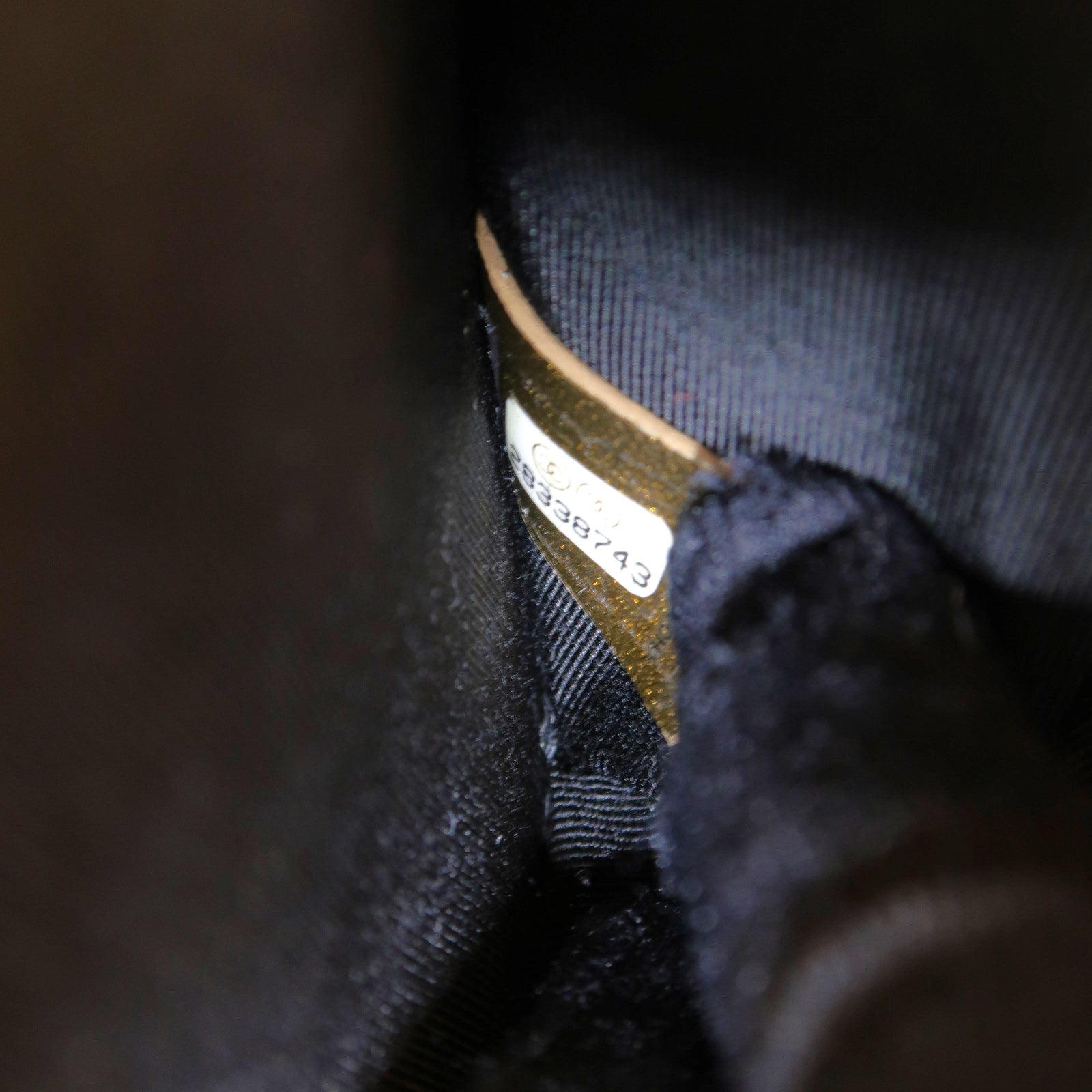 CHANEL 菱格牛皮皮革Chain Shoulder金扣鏈帶肩背袋金色