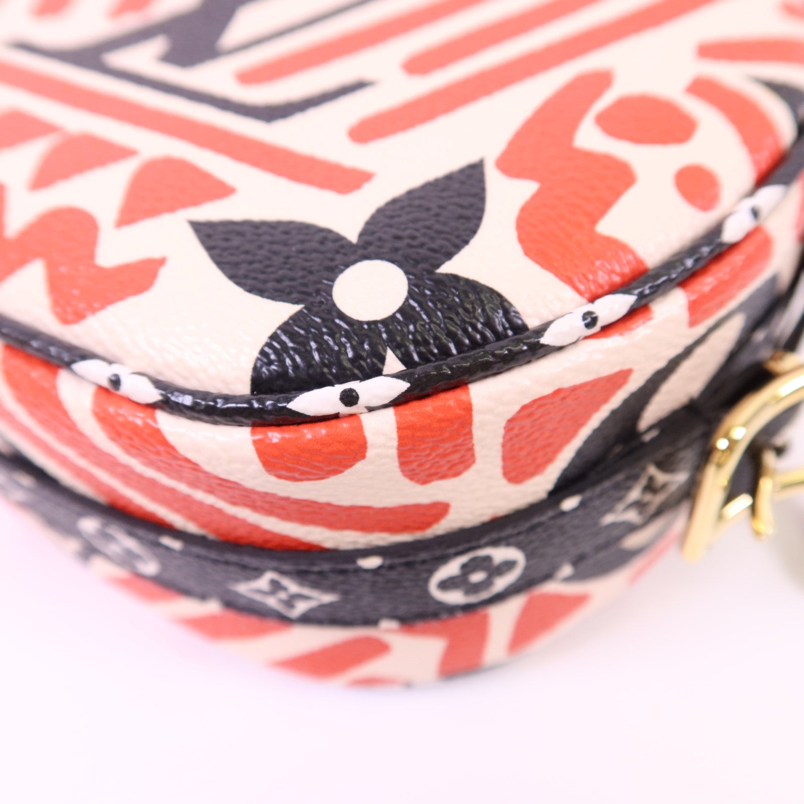 LOUIS VUITTON Monogram Giant Crafty Boite Chapoe Soupe金扣肩背袋