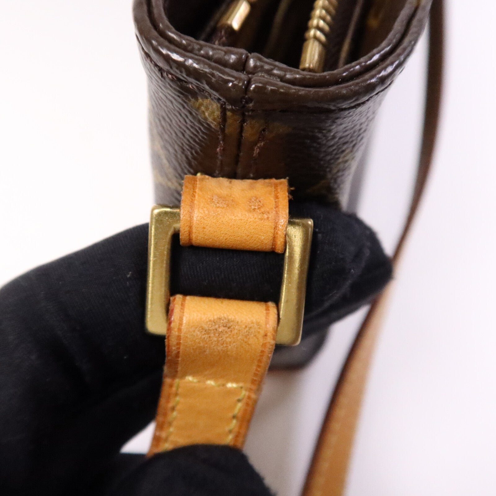 LOUIS VUITTON Monogram Trotteur金扣肩背袋