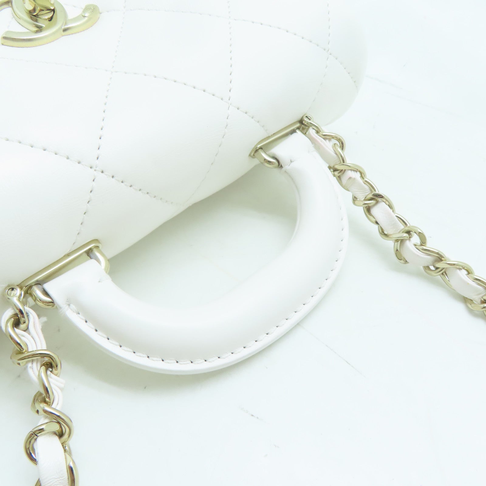 CHANEL 【激減優惠】菱格羊皮皮革Top Handle Mini Flap金扣鏈帶手挽肩背兩用袋白色