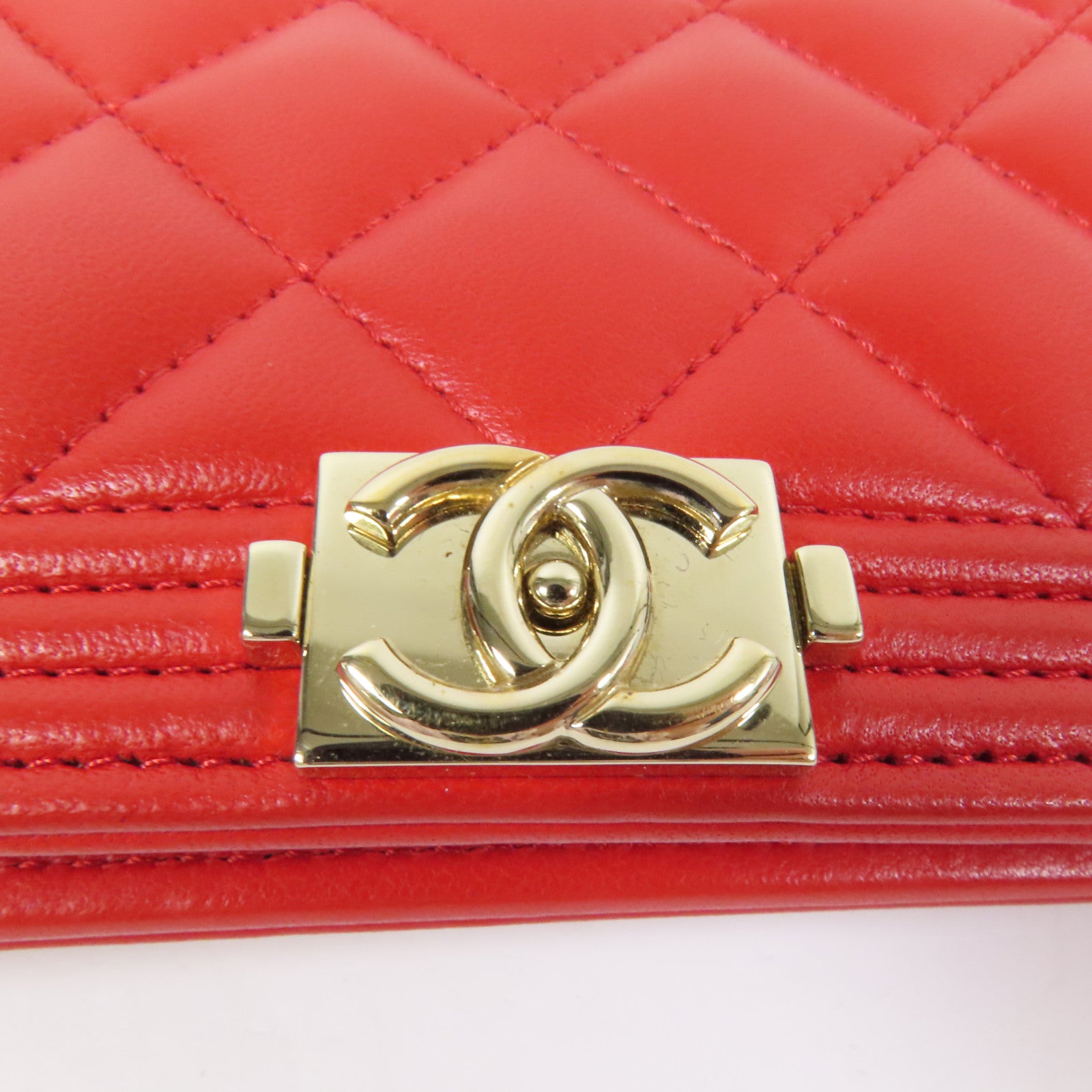 CHANEL 羊皮皮革Boy Wallet金扣長錢包