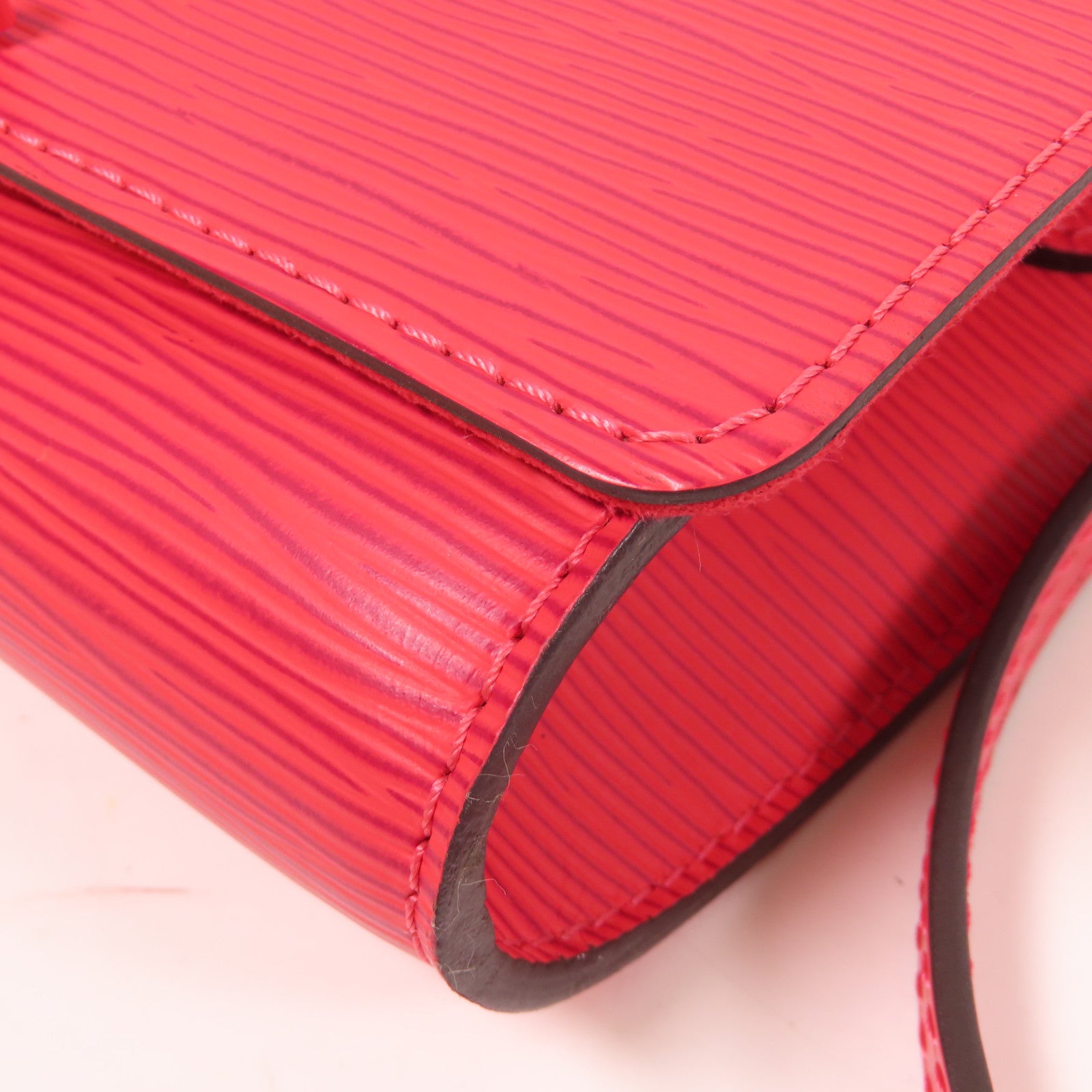 LOUIS VUITTON Epi Louise PM銀扣肩背袋粉紅色