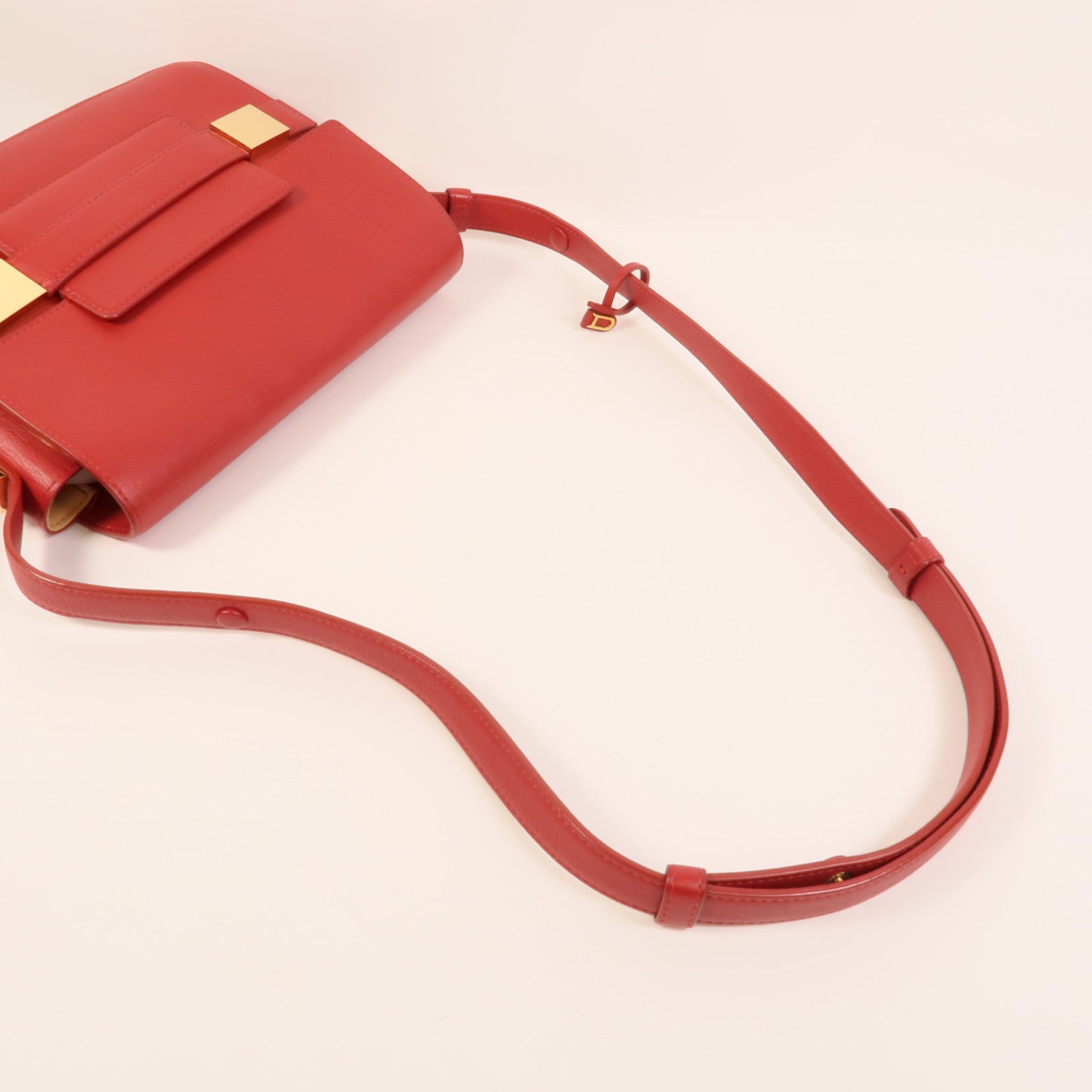 Delvaux 牛皮皮革Madame PM肩背袋