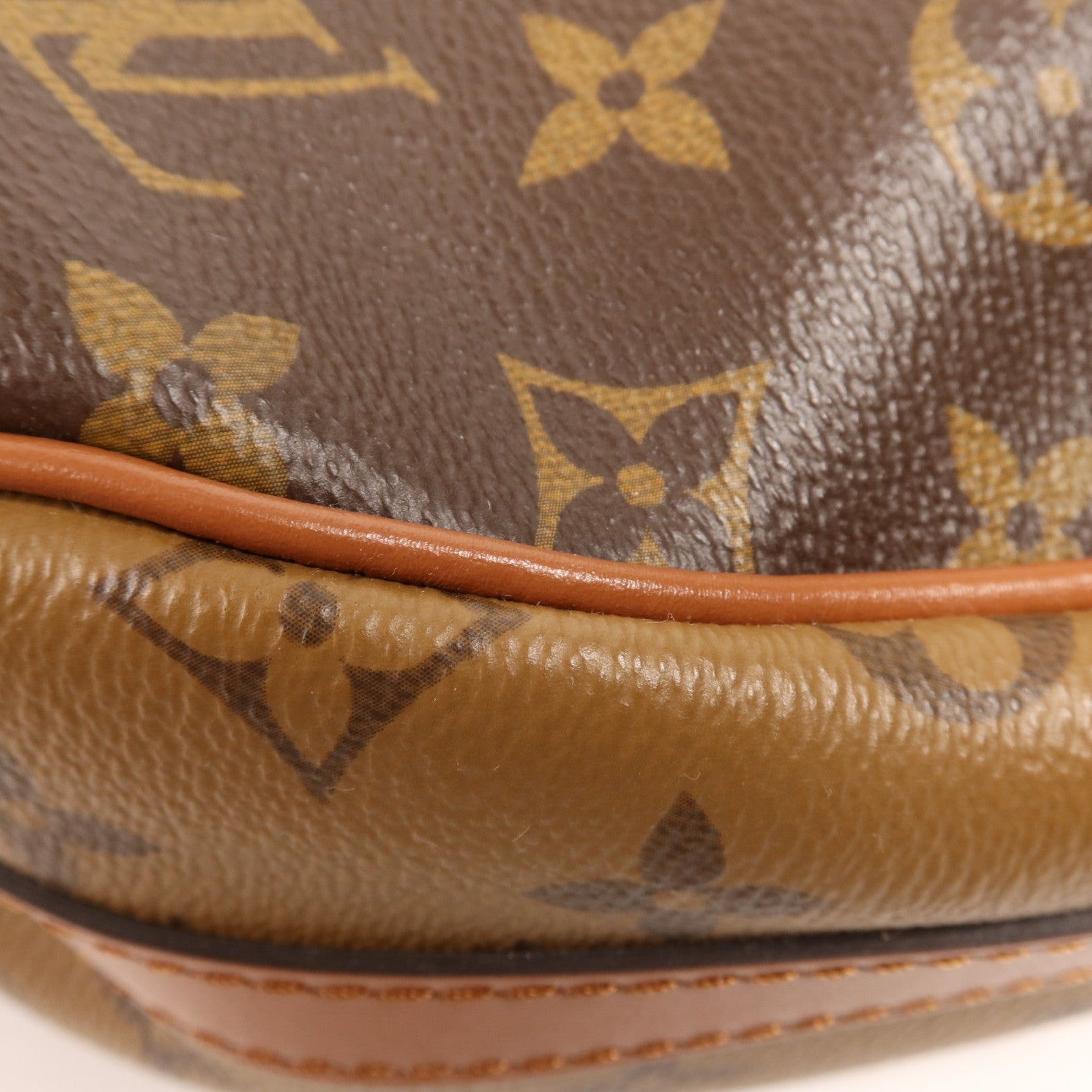 LOUIS VUITTON Monogram Reverse Loop Hobo金扣手挽肩背兩用袋