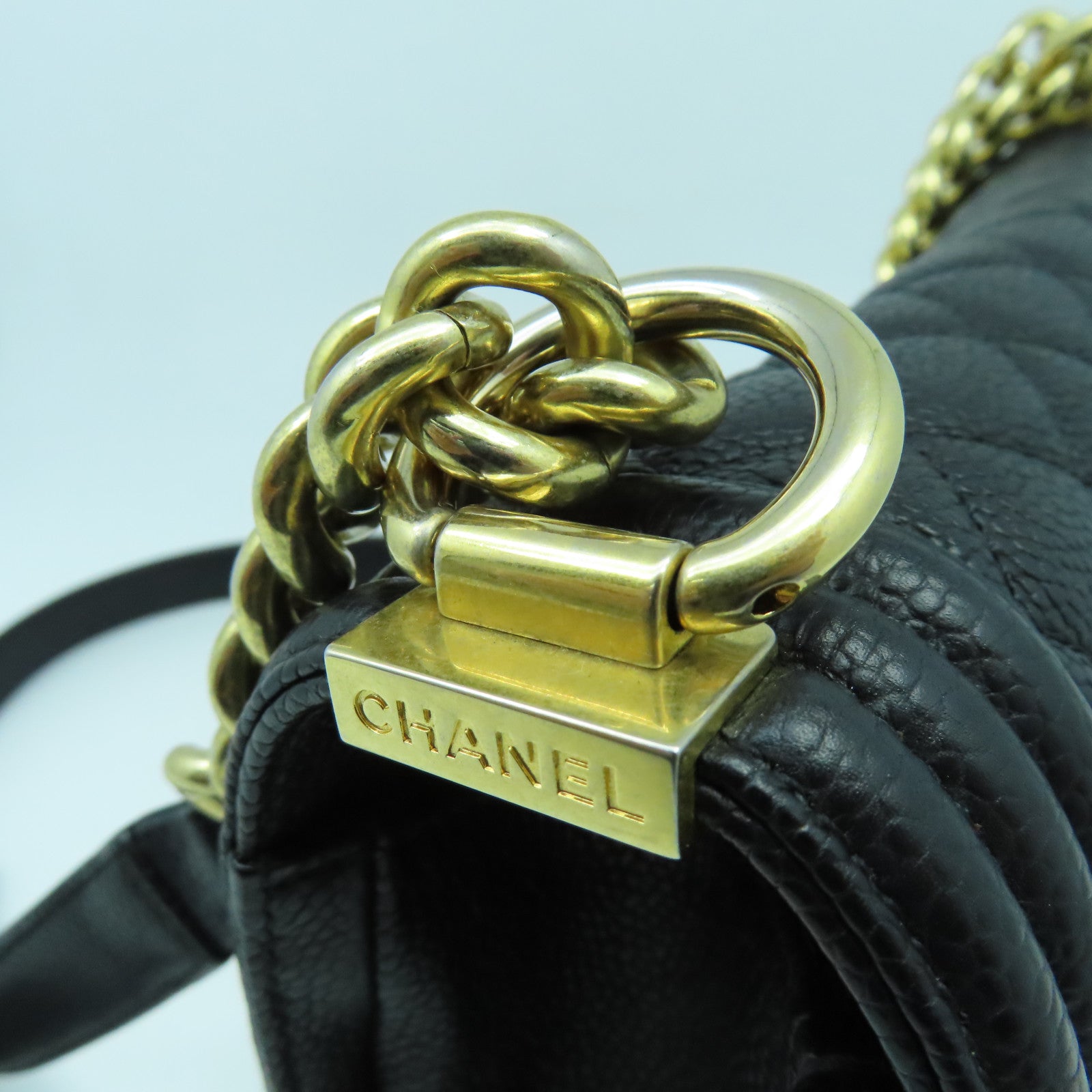 CHANEL 菱格Caviar皮革Boy Chain Shoulder金扣鏈帶肩背袋黑色