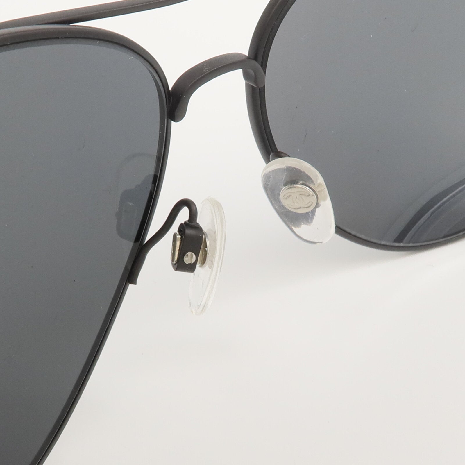 CHANEL 鈦/皮革Sunglasses太陽眼鏡
