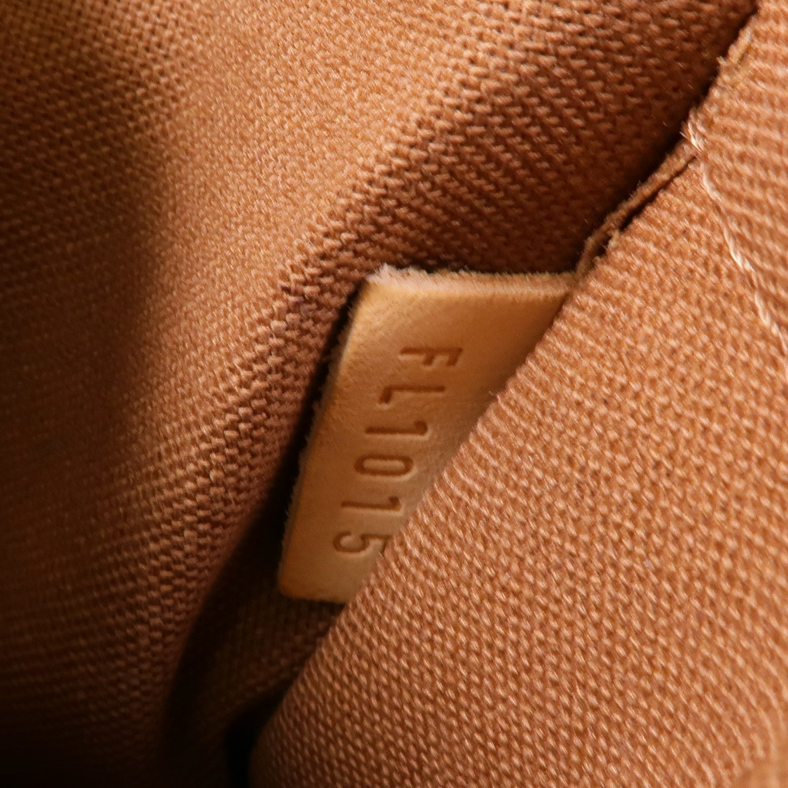 LOUIS VUITTON Monogram Popincourt Haut金扣肩背袋