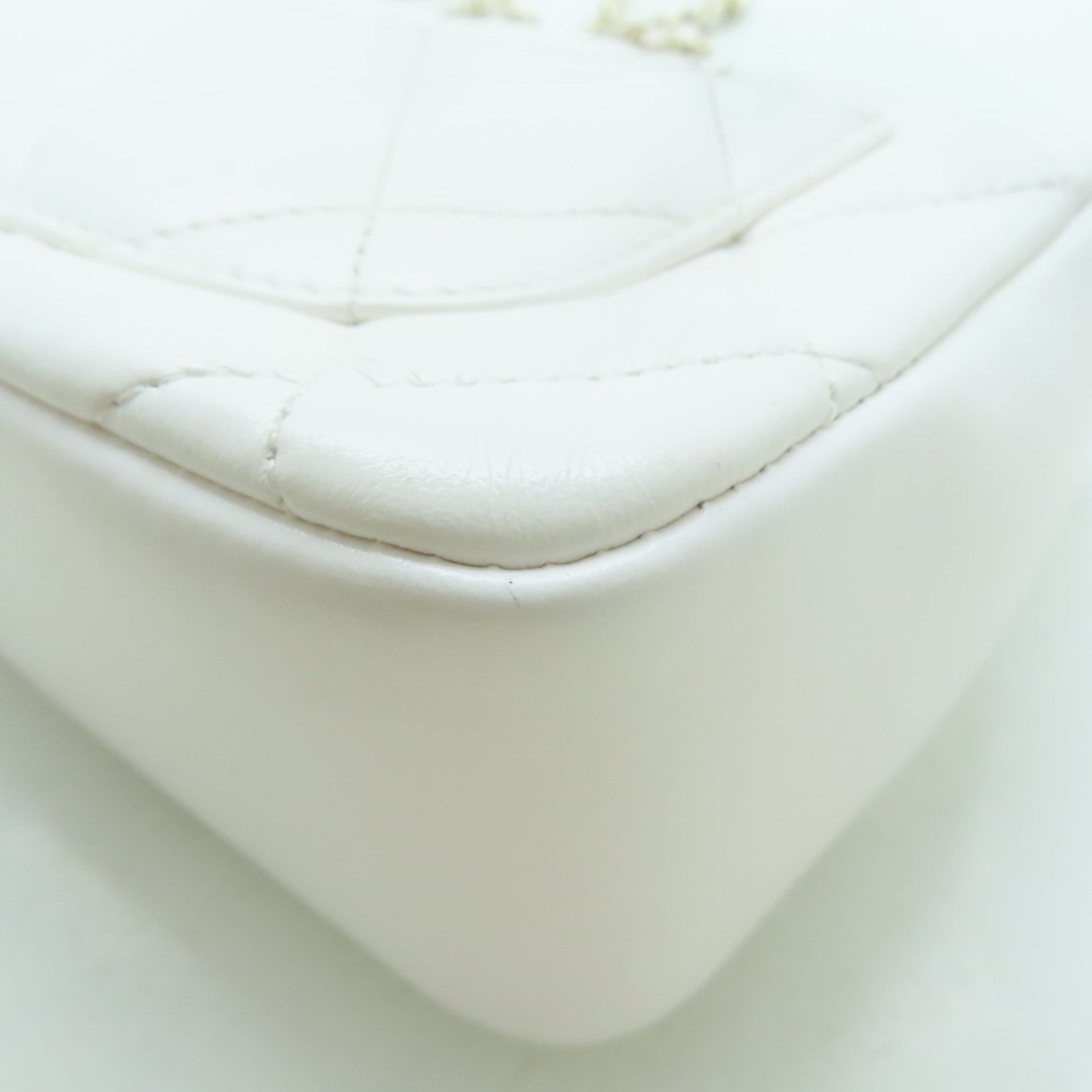 CHANEL 【激減優惠】菱格羊皮皮革Top Handle Mini Flap金扣鏈帶手挽肩背兩用袋白色