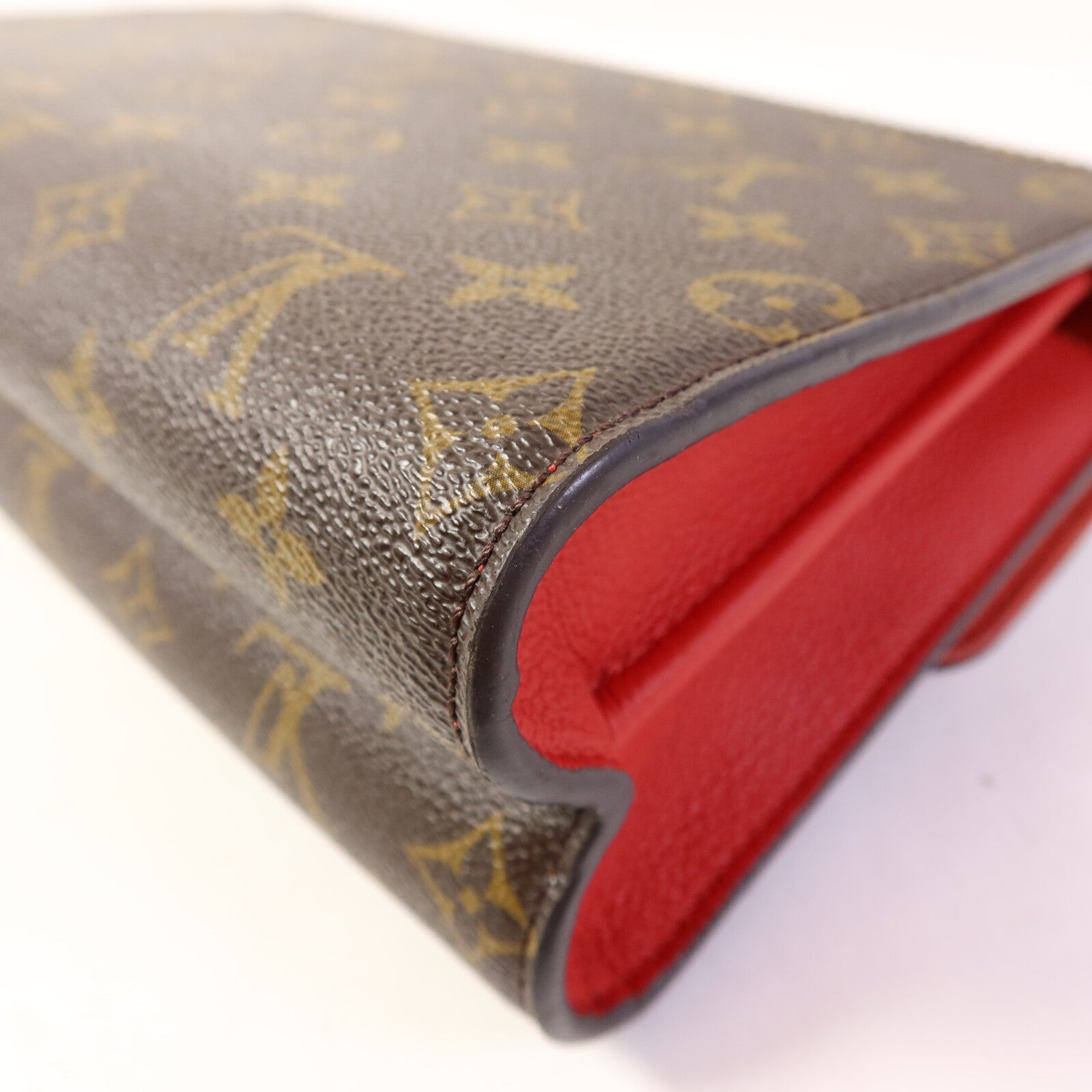 LOUIS VUITTON Monogram Victoire金扣鏈帶肩背袋