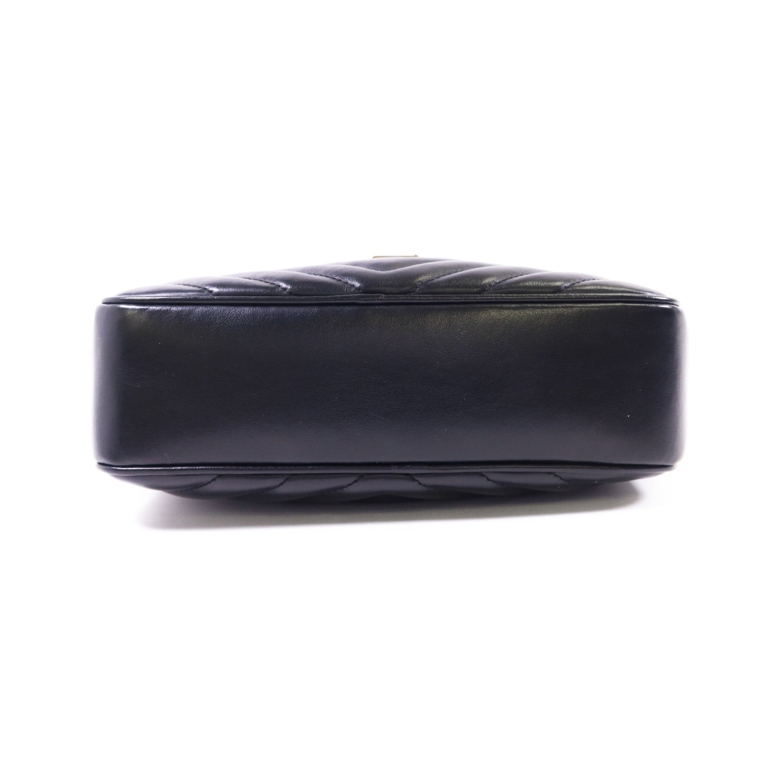 YVES SAINT LAURENT 牛皮皮革Lou Camera Bag金扣肩背袋
