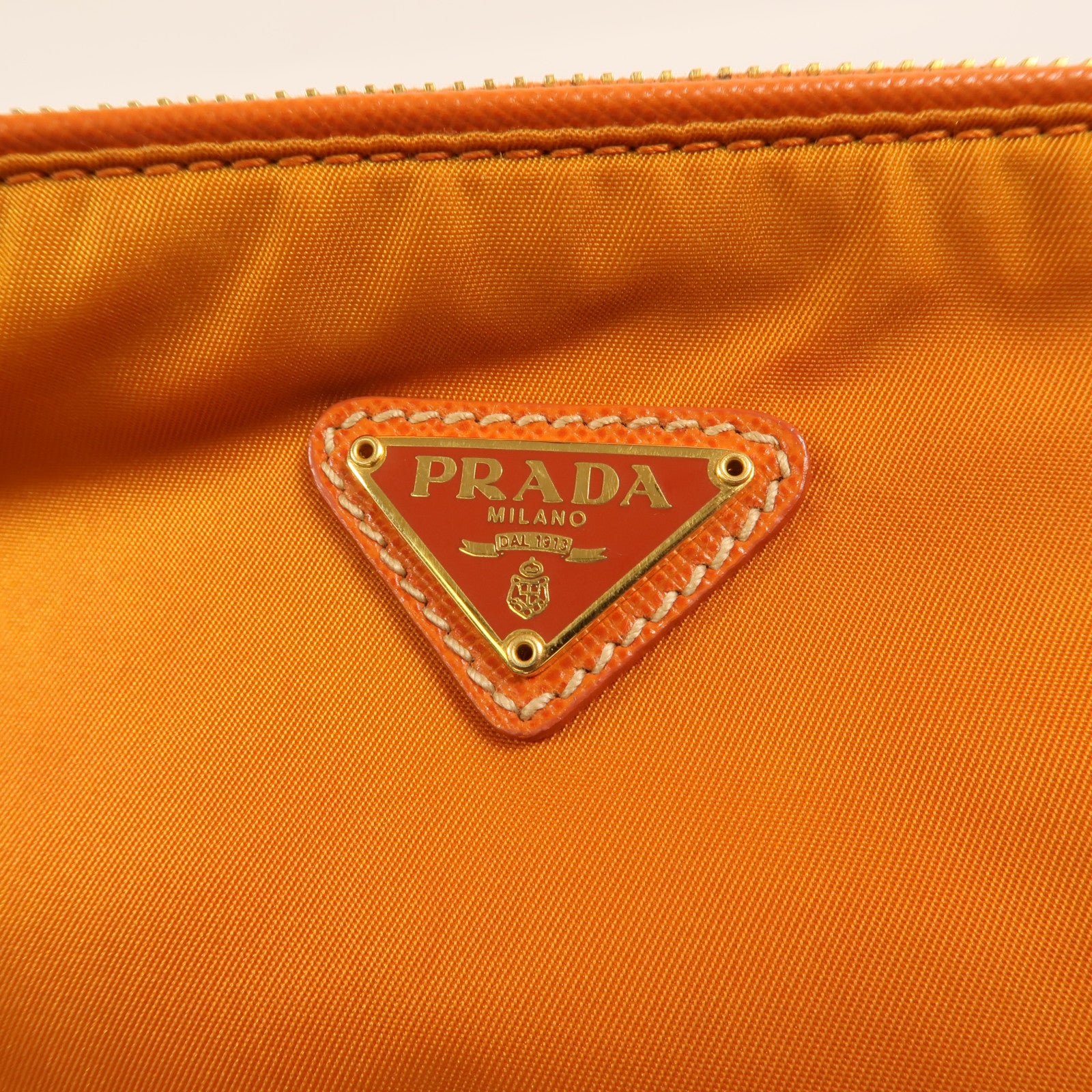PRADA 尼龍Pouch Shoulder Bag金扣肩背袋