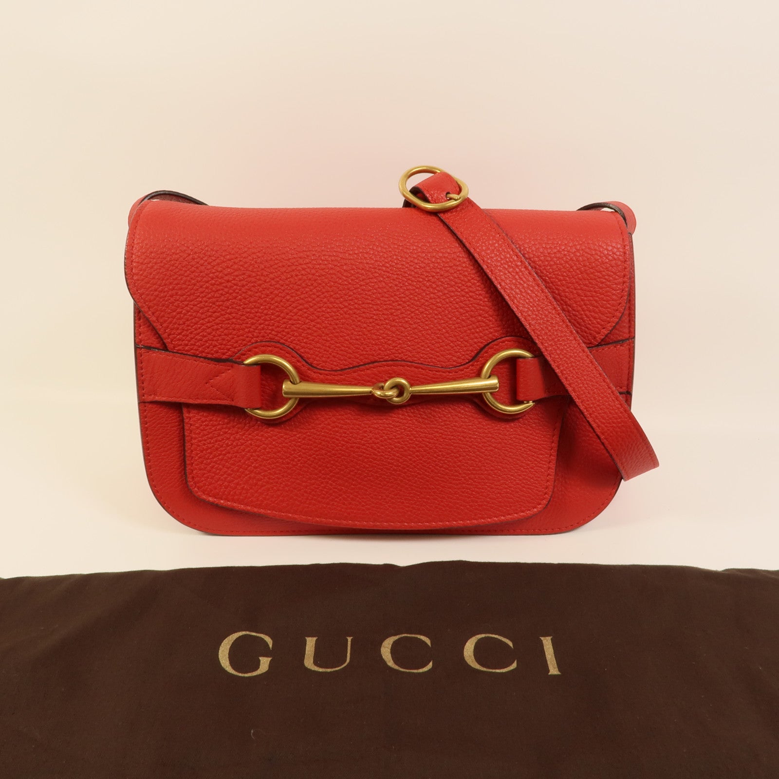 GUCCI 牛皮皮革Horsebit肩背袋