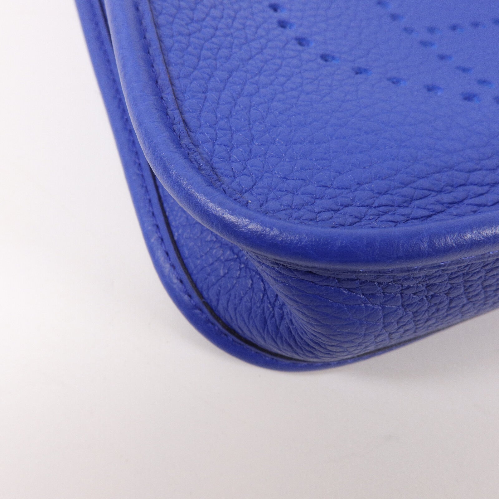 HERMES Clemence皮革Evelyne TPM肩背袋Bleu Electrique