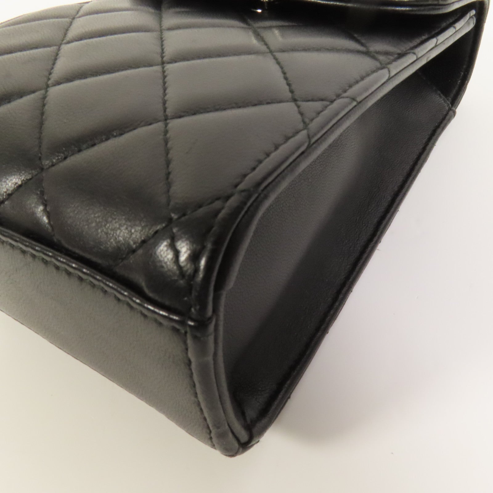 CHANEL 羊皮皮革Classic Quilted Trendy CC Phone鏈帶肩背袋