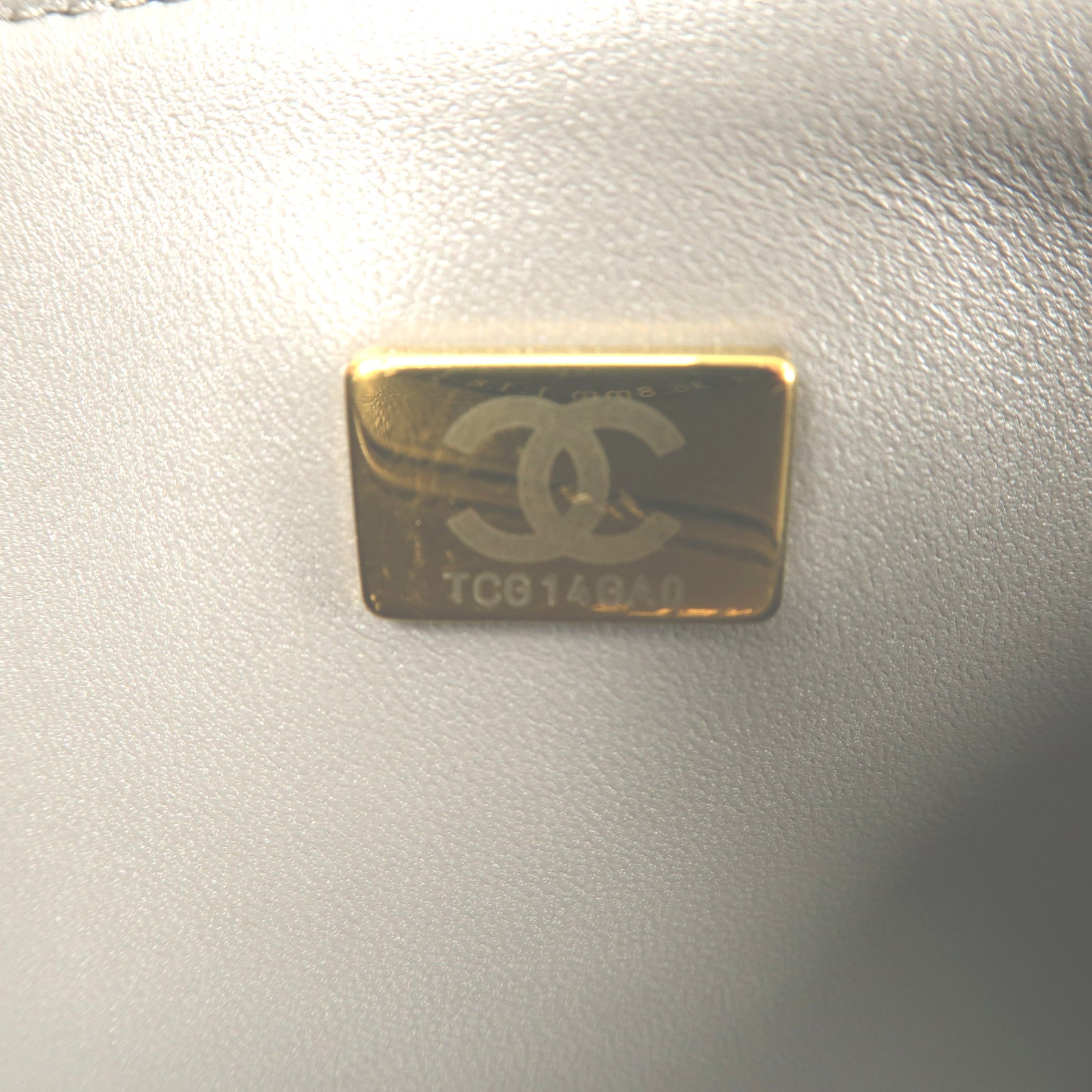 CHANEL 牛皮皮革Boy 25鏈帶肩背袋
