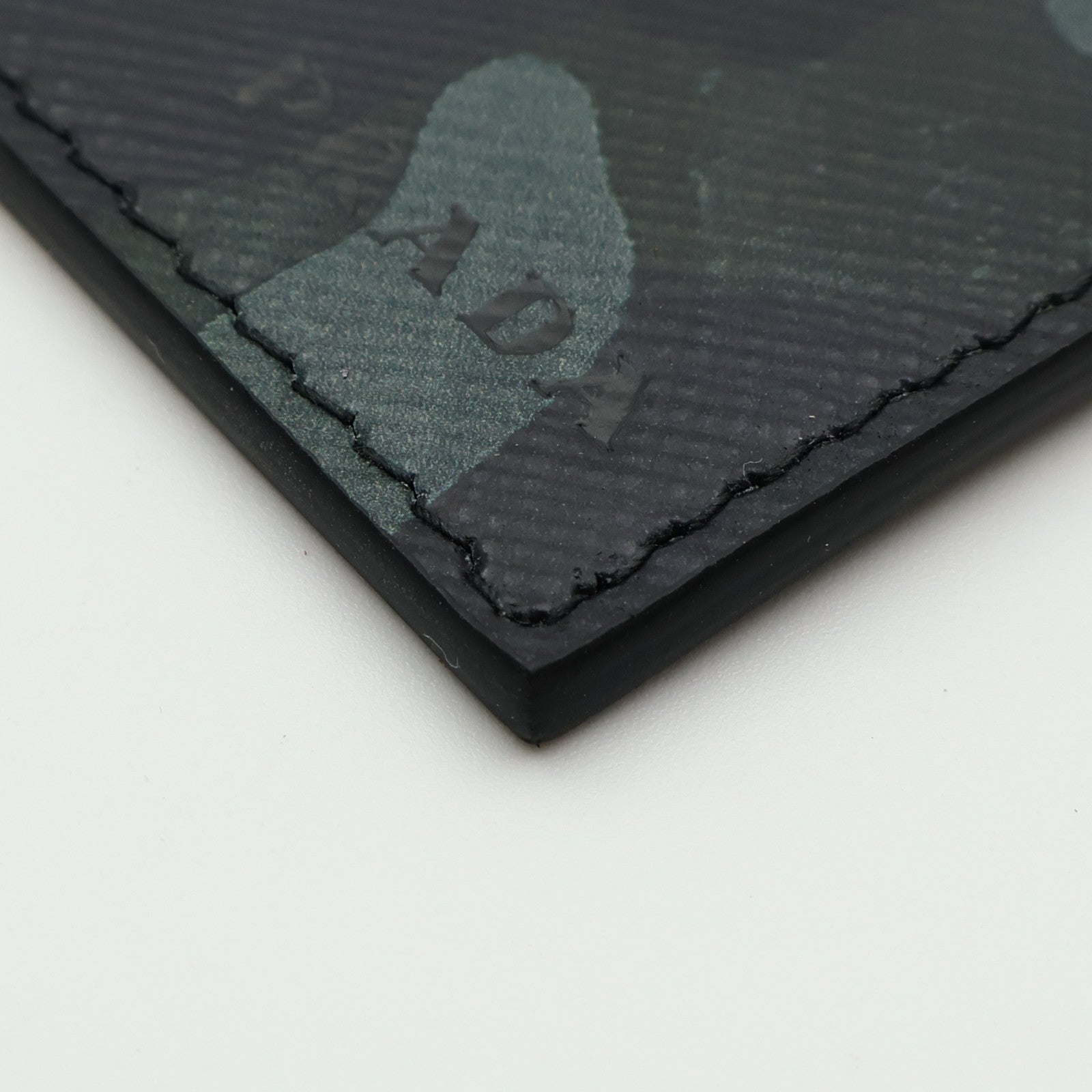 PRADA 皮革Card Case銀扣卡片套