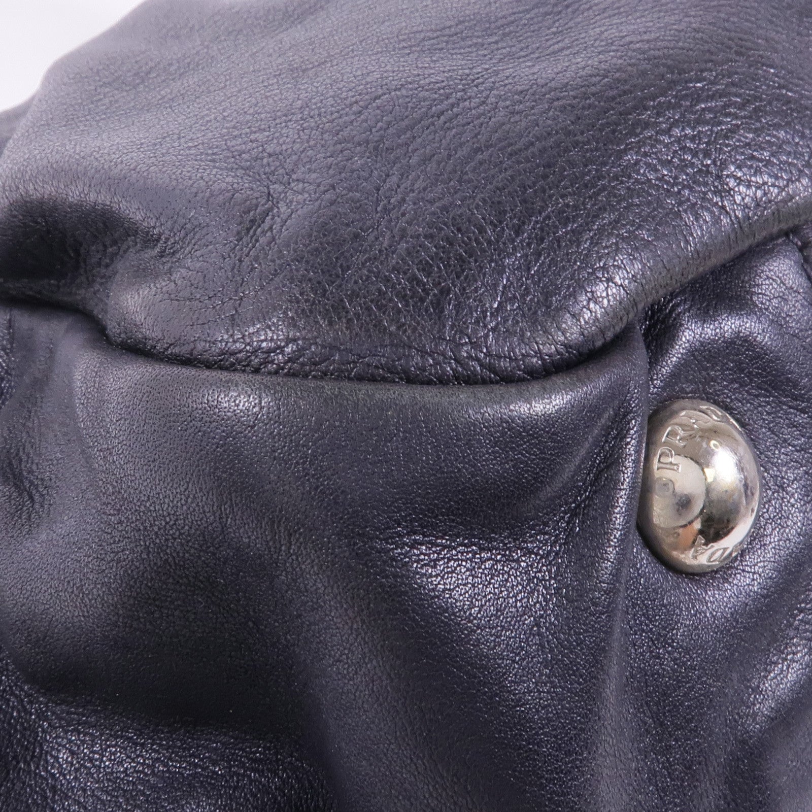 PRADA 牛皮皮革Shoulder Bag銀扣肩背袋