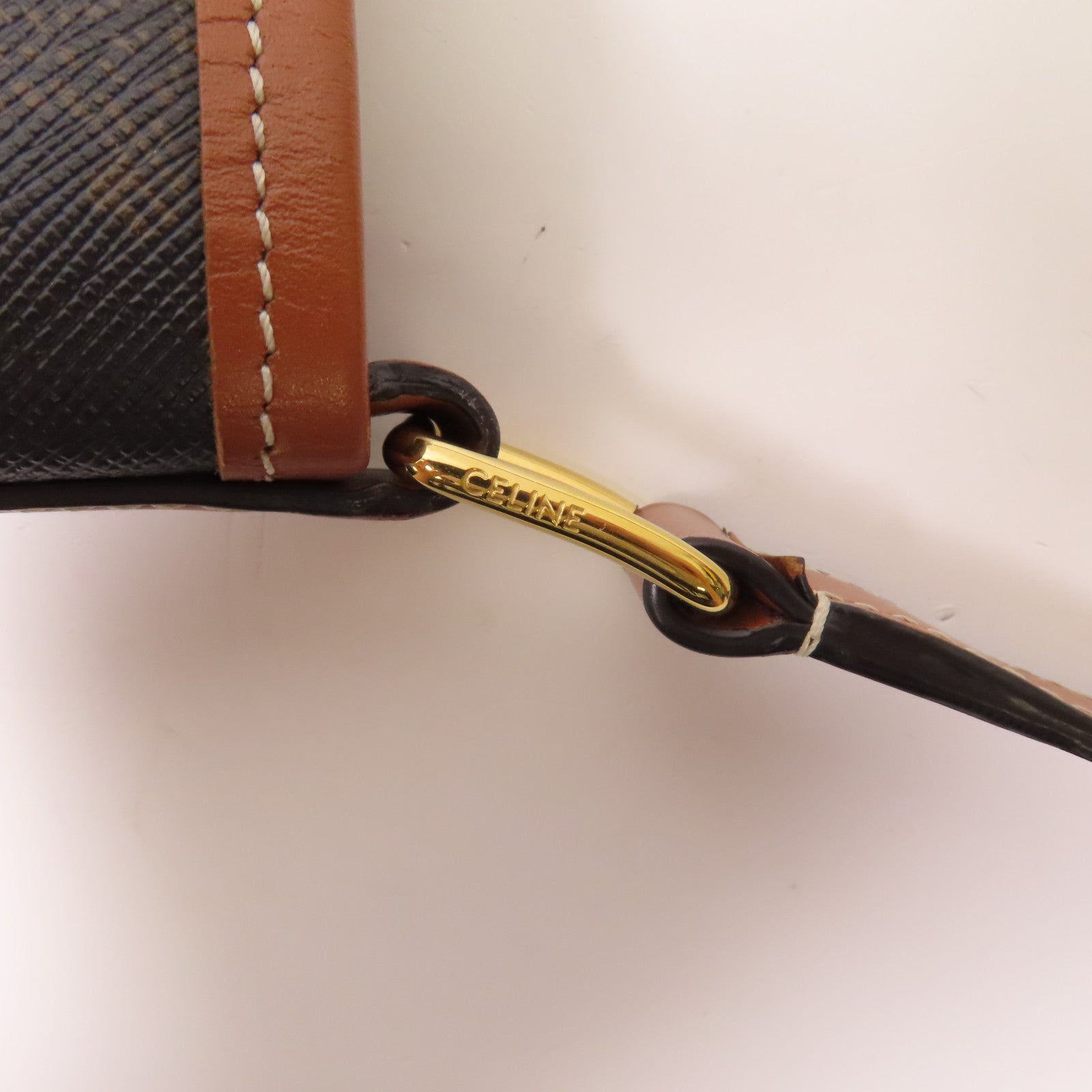CELINE 塗層帆布Triomphe Bucket金扣肩背袋啡色