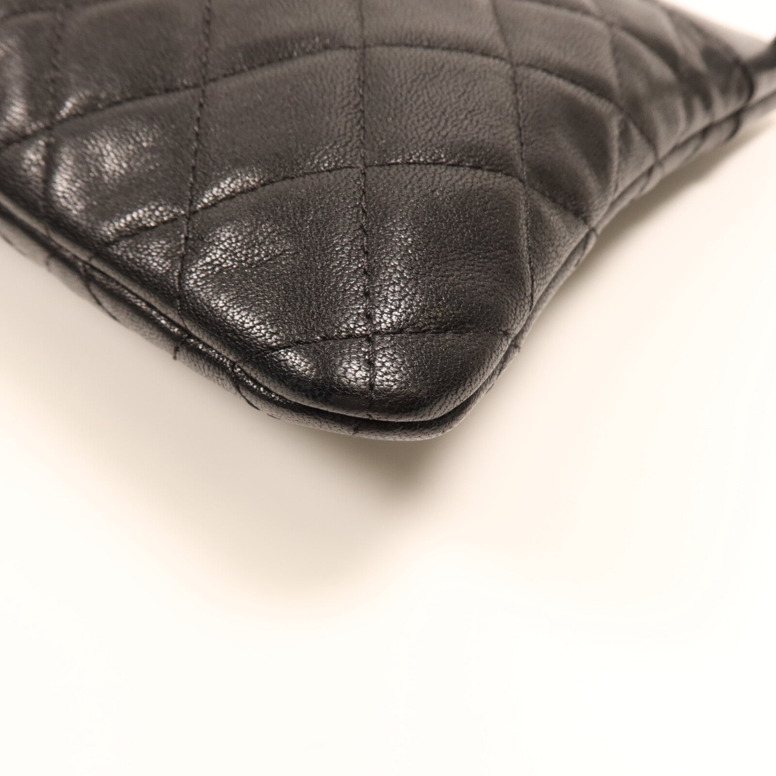 CHANEL 牛皮皮革Seasonal Clutch金扣手拿包
