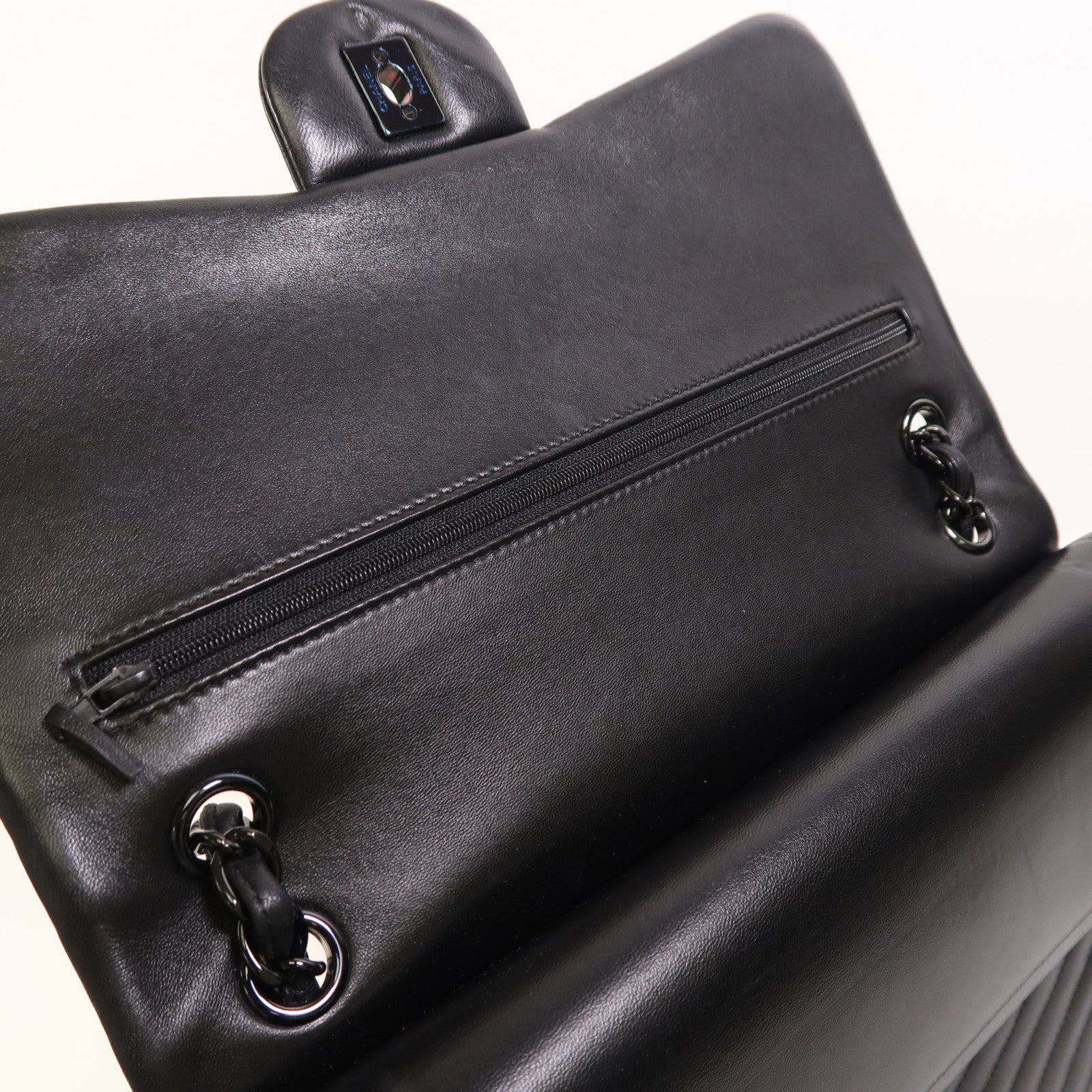 CHANEL 羊皮皮革Classic Jumbo鏈帶肩背袋