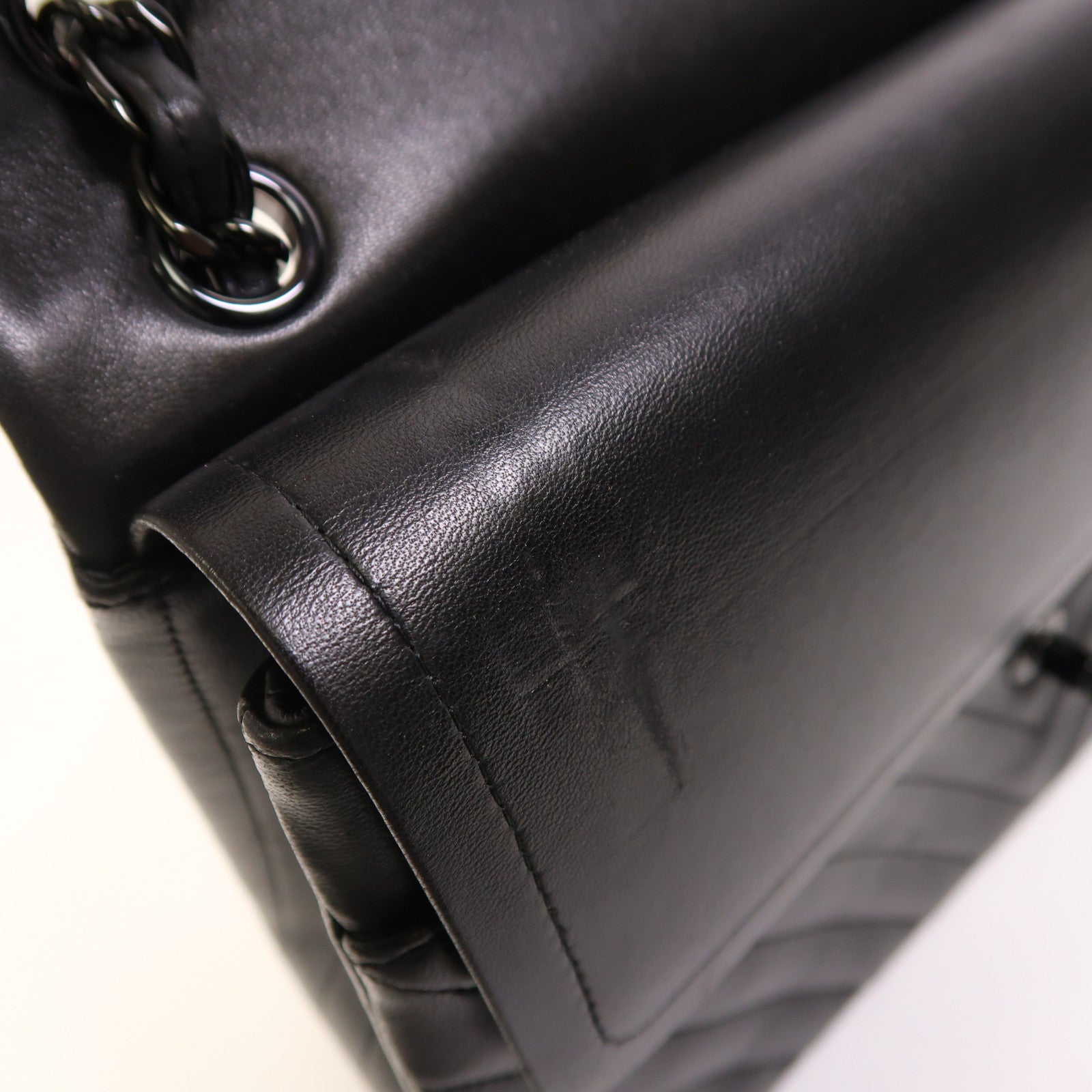 CHANEL 羊皮皮革Classic Jumbo鏈帶肩背袋