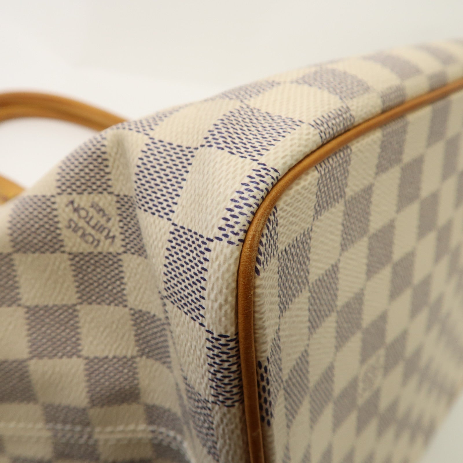 LOUIS VUITTON Damier Azur Saleya MM金扣手挽袋白色